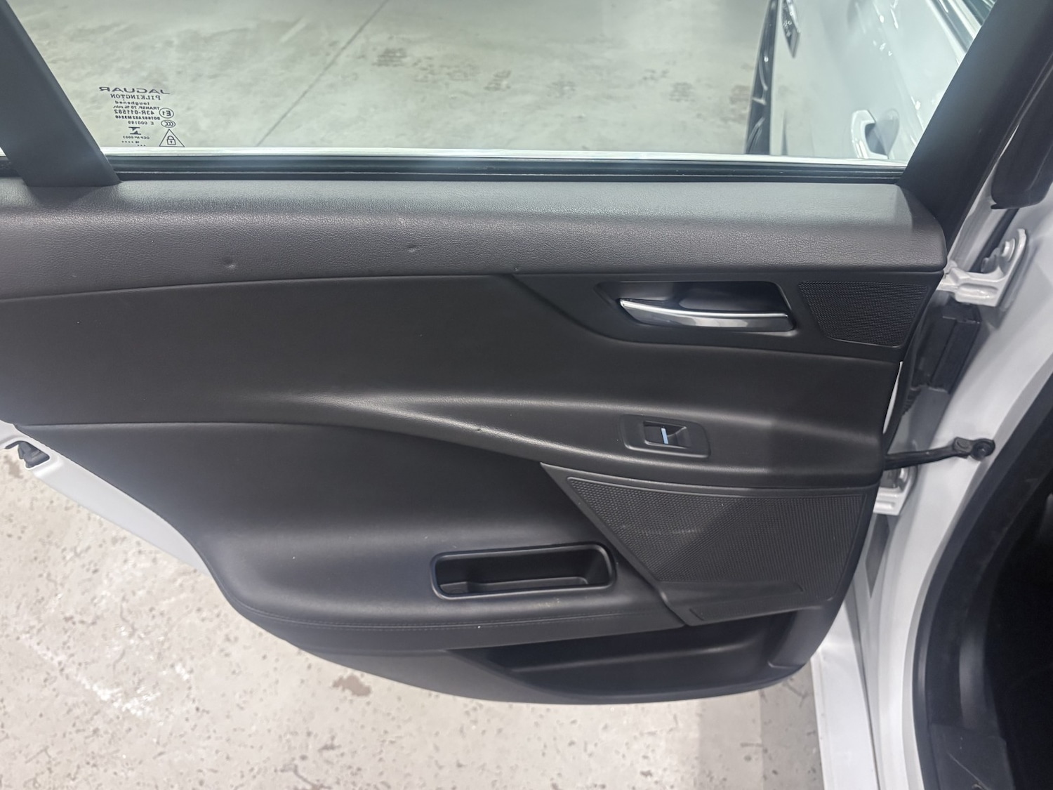 Used Jaguar XE 2017 for sale - 77129516: Photo 64