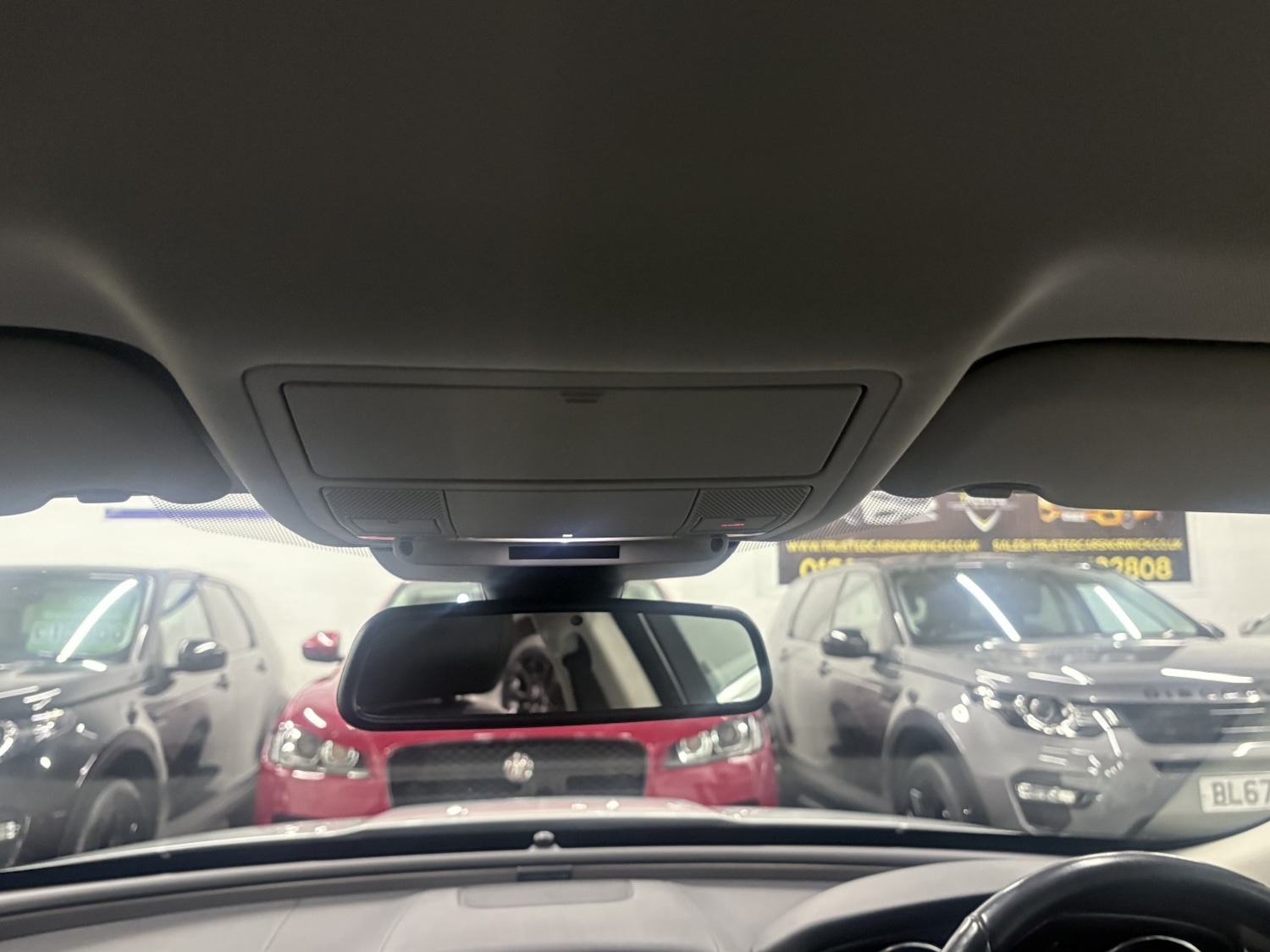 Used Jaguar XE 2017 for sale - 77129516: Photo 77