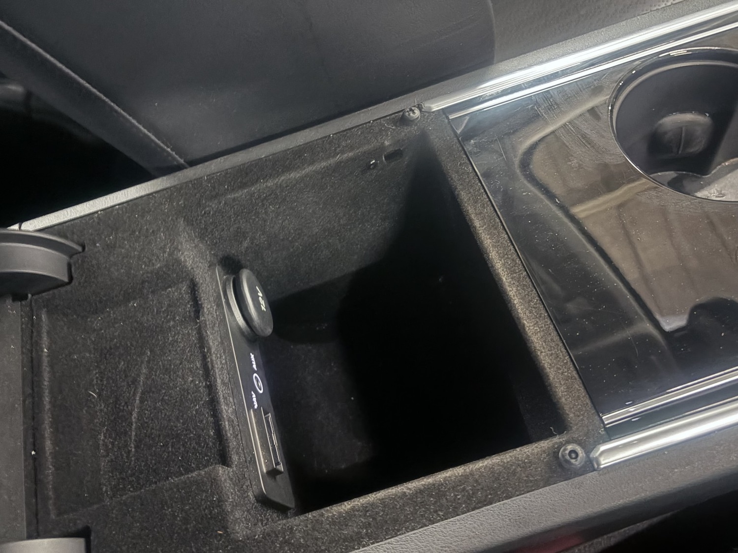 Used Jaguar XE 2017 for sale - 77129516: Photo 93