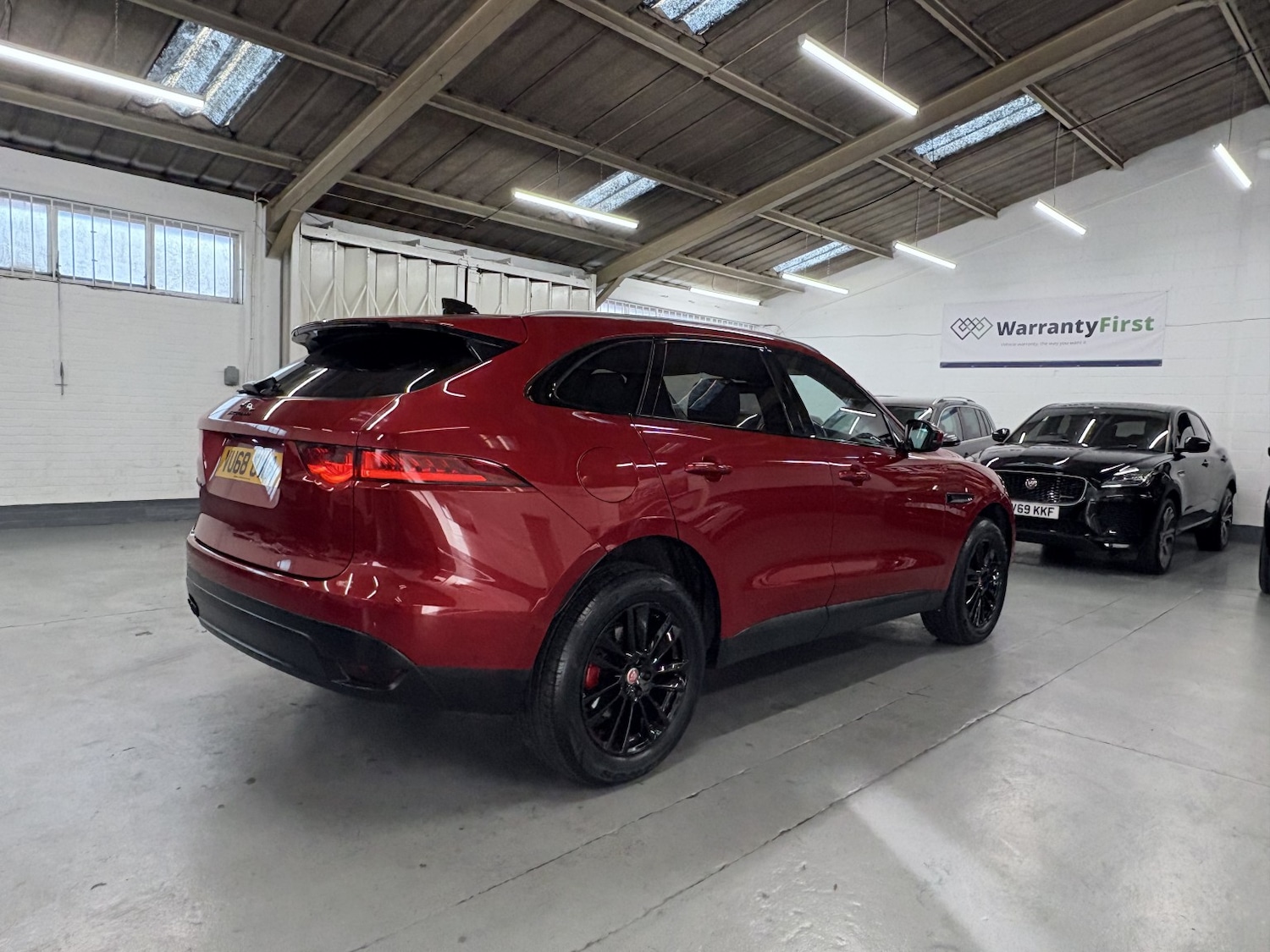 Used Jaguar F-Pace 2018 for sale - 76863890: Photo 11