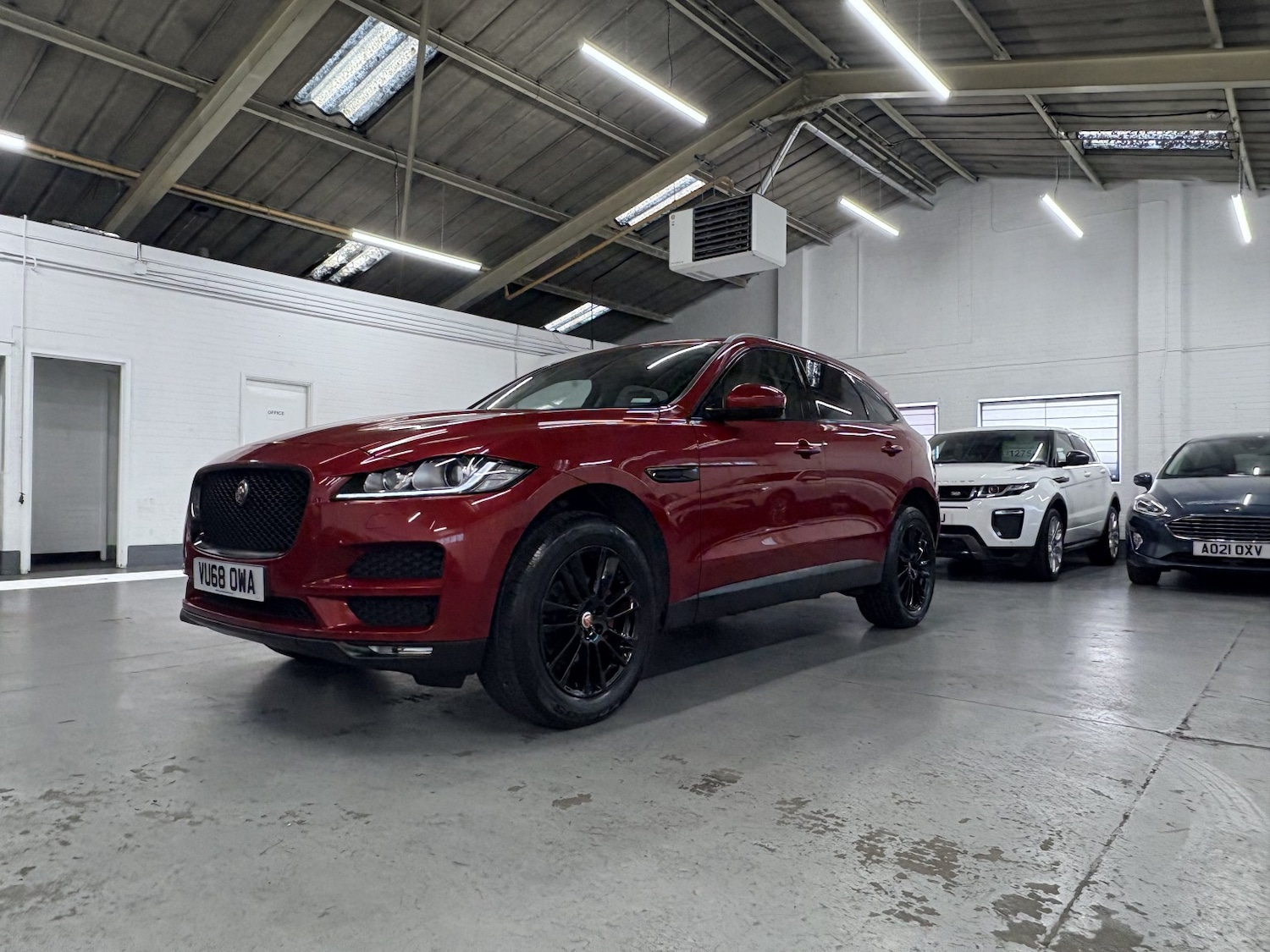 Used Jaguar F-Pace 2018 for sale - 76863890: Photo 14