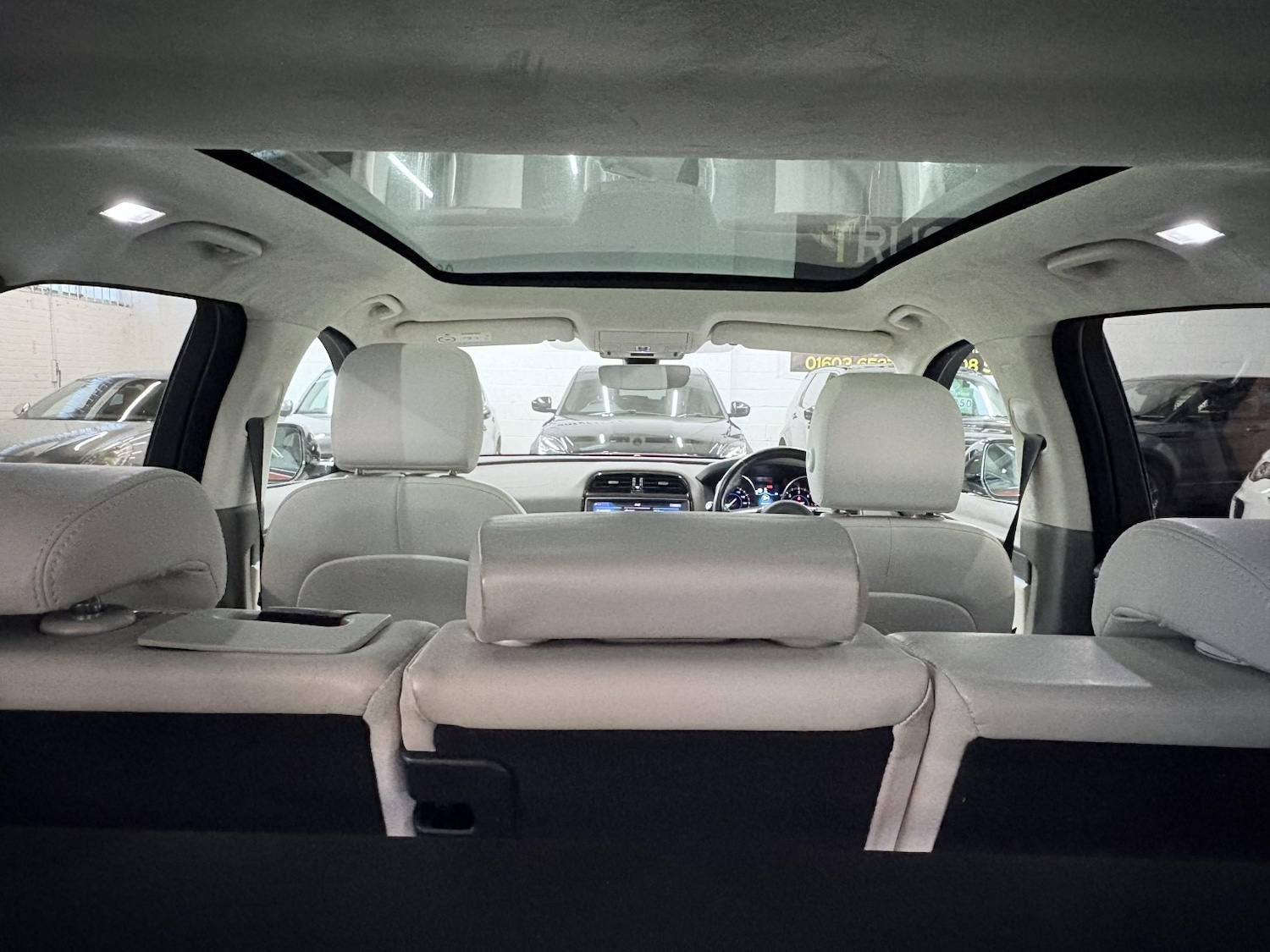 Used Jaguar F-Pace 2018 for sale - 76863890: Photo 31