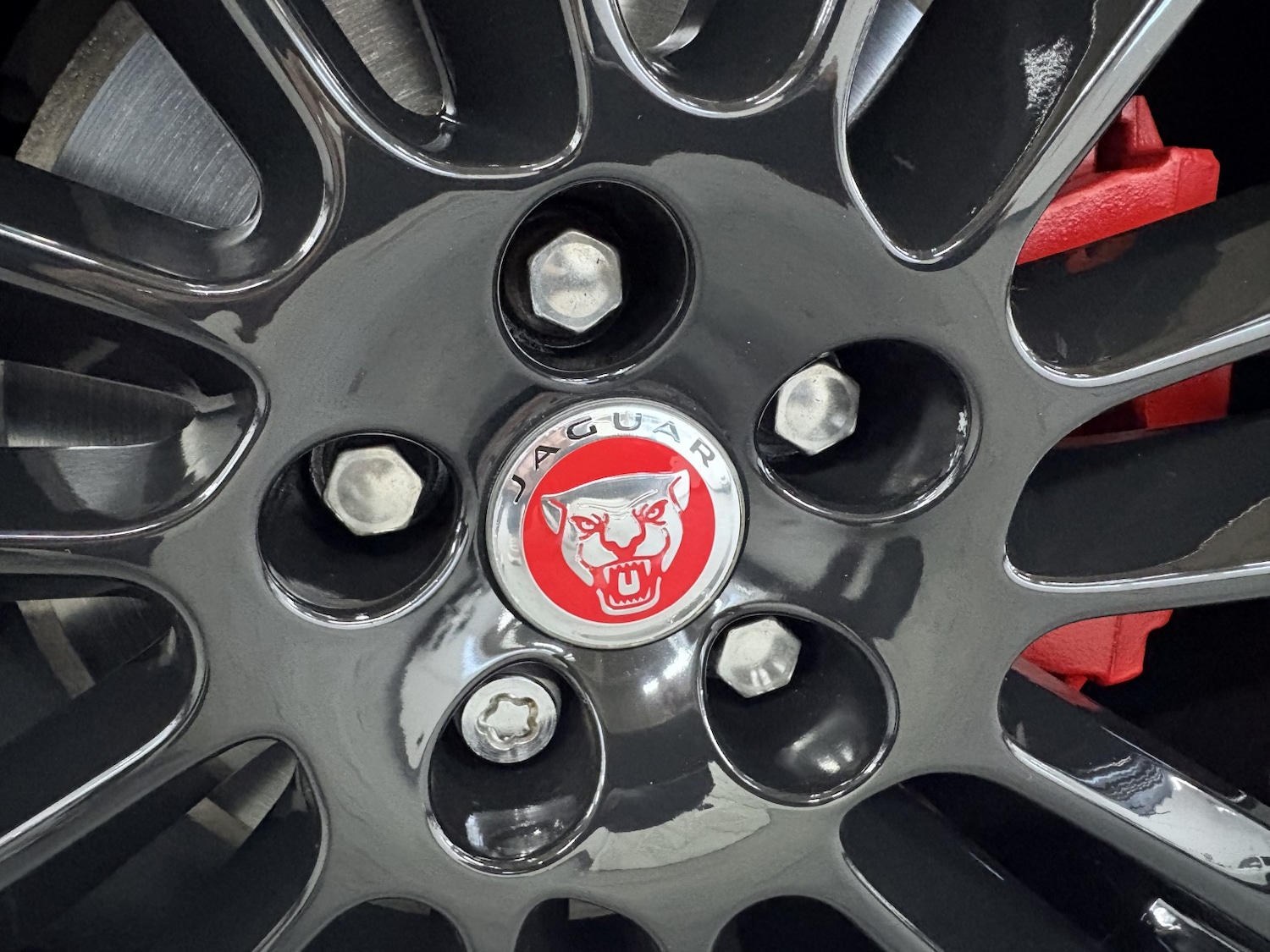 Used Jaguar F-Pace 2018 for sale - 76863890: Photo 42