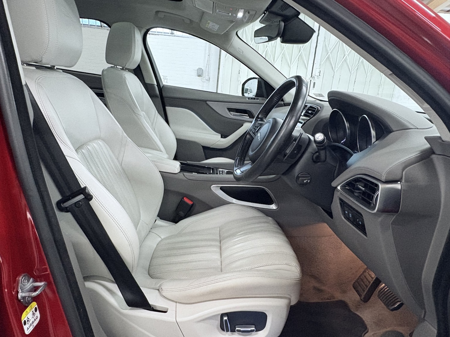 Used Jaguar F-Pace 2018 for sale - 76863890: Photo 54