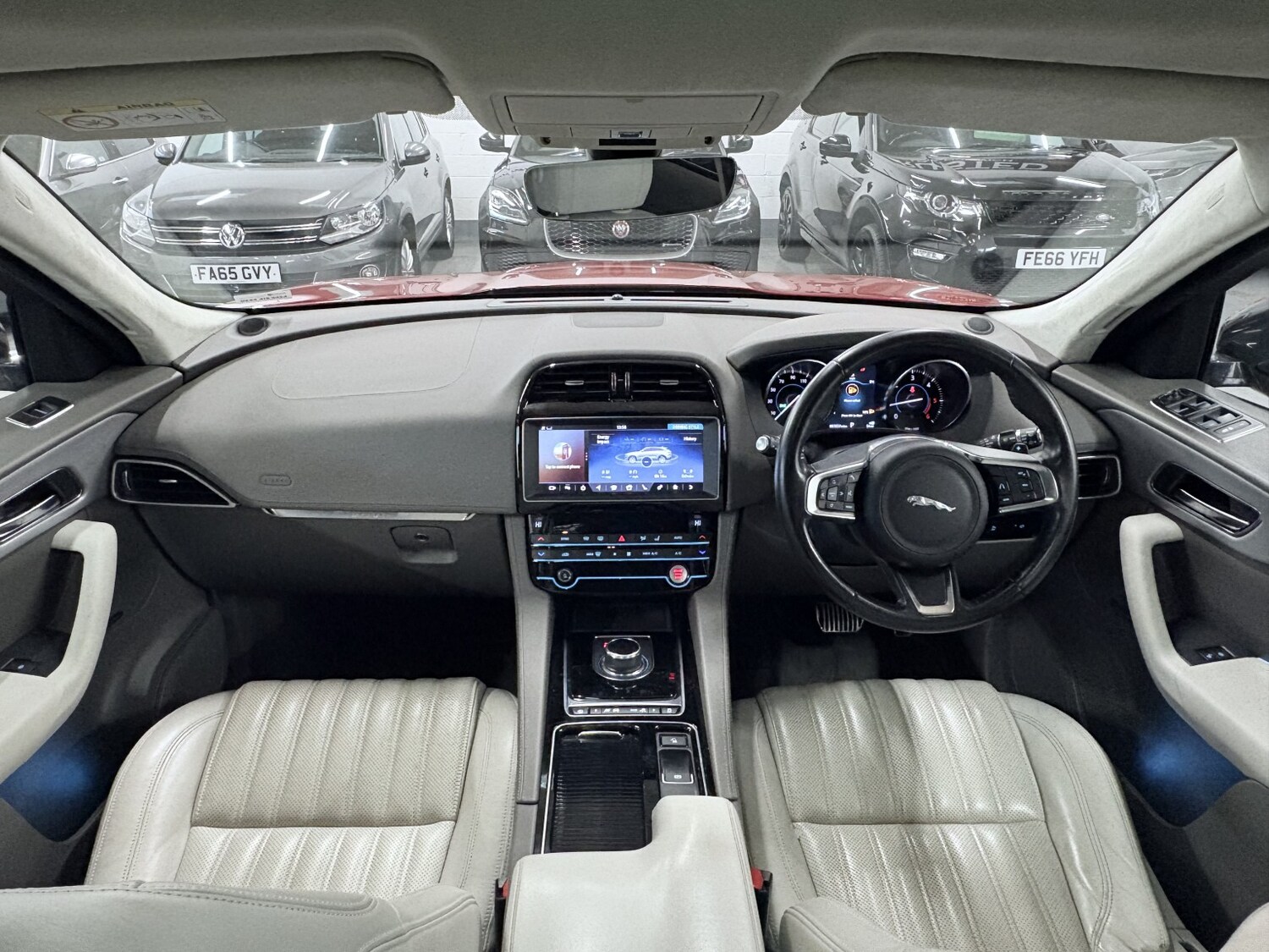 Used Jaguar F-Pace 2018 for sale - 76863890: Photo 91