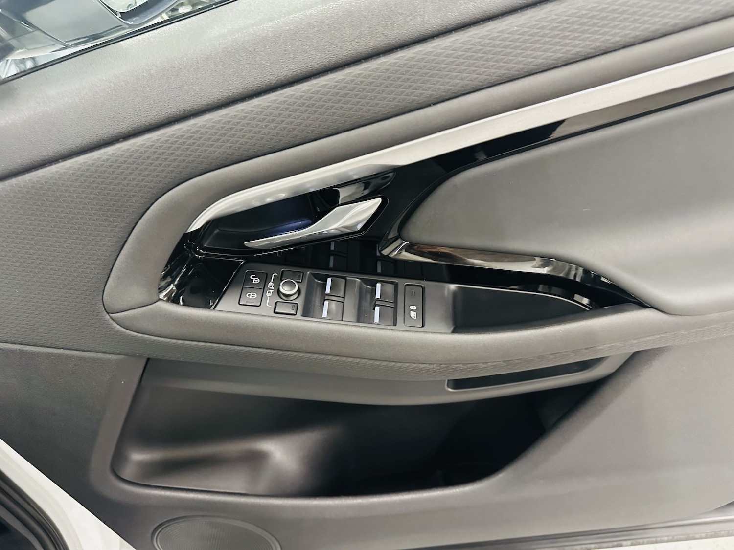 Used Land Rover Range Rover Evoque 2019 for sale - 78182905: Photo 24