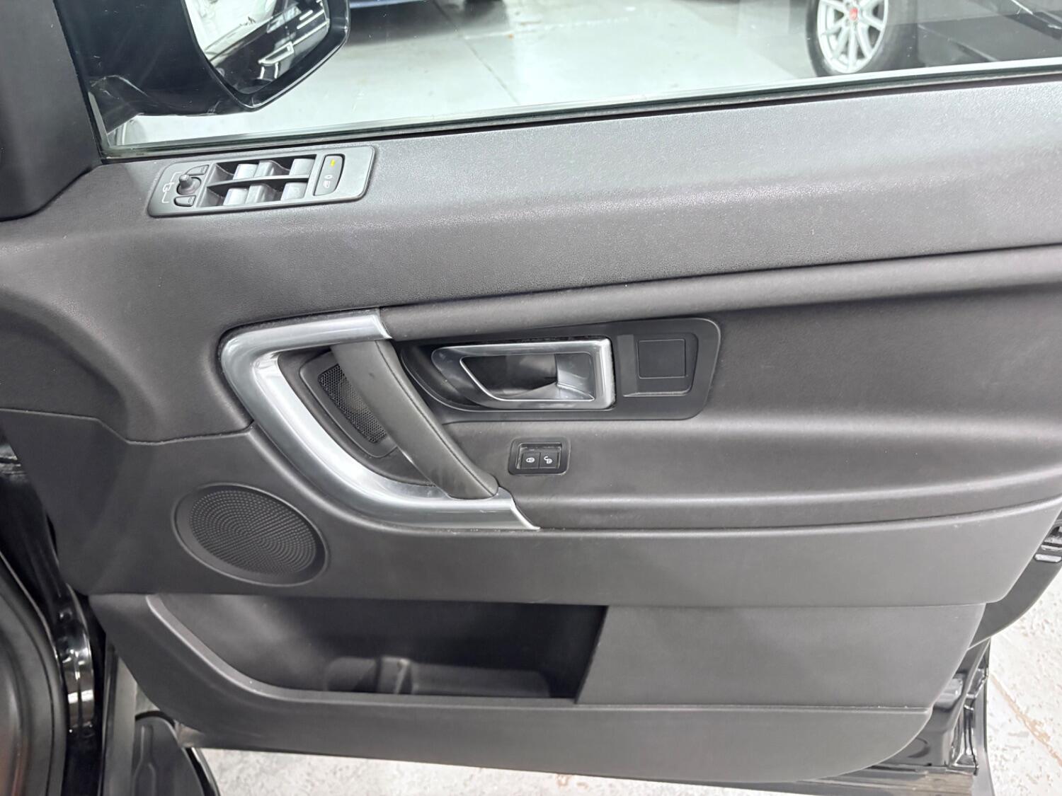 Used Land Rover Discovery Sport 2018 for sale - 76407467: Photo 32