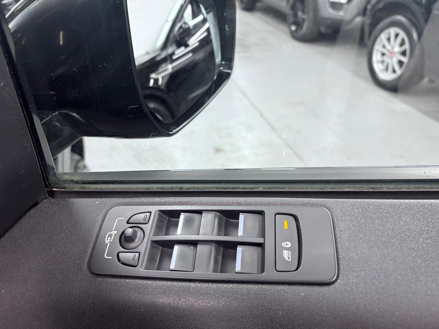 Used Land Rover Discovery Sport 2018 for sale - 76407467: Photo 40