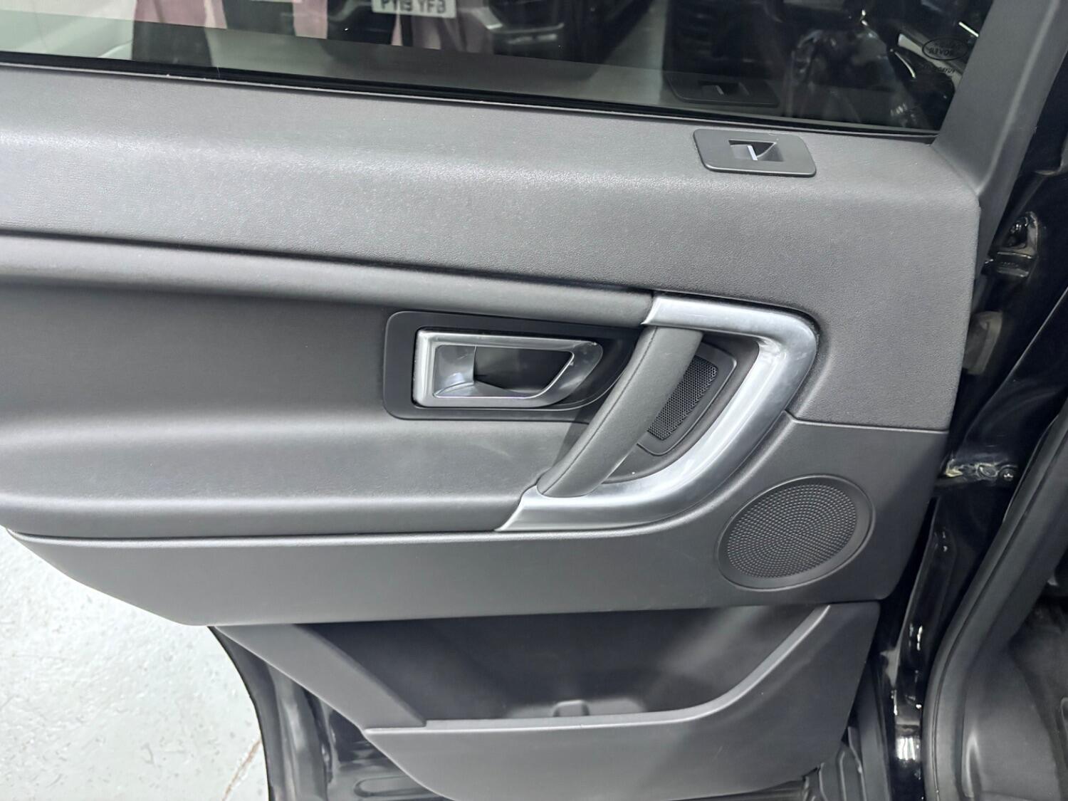 Used Land Rover Discovery Sport 2018 for sale - 76407467: Photo 50