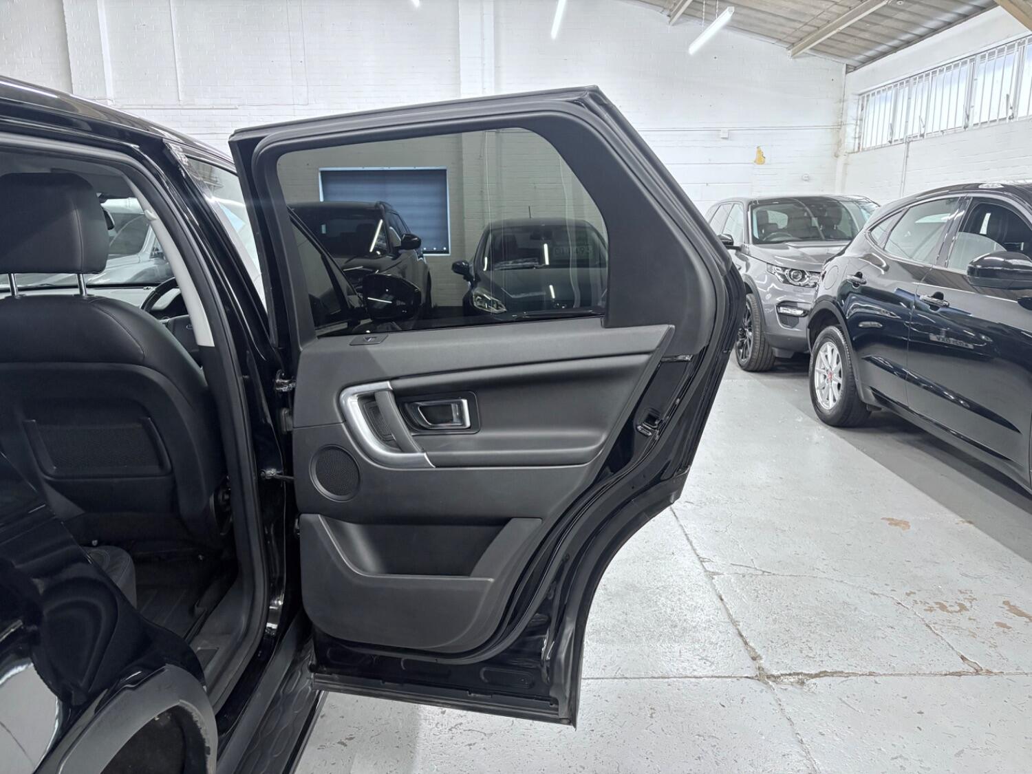 Used Land Rover Discovery Sport 2018 for sale - 76407467: Photo 58