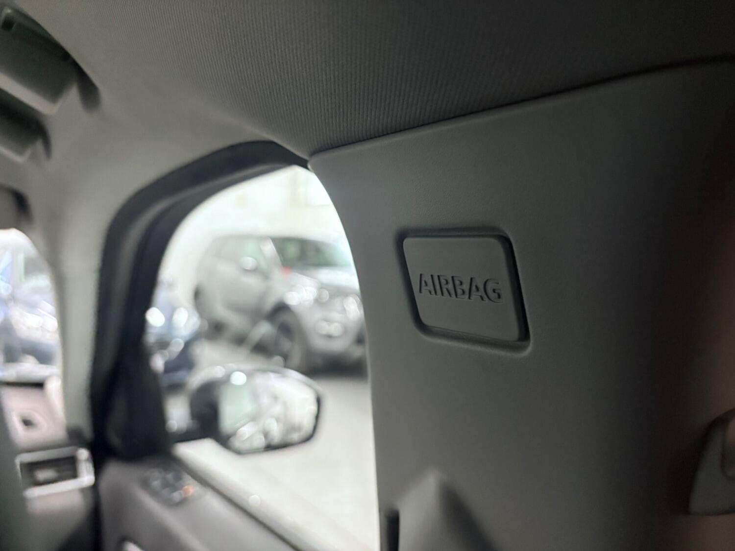 Used Land Rover Discovery Sport 2018 for sale - 76407467: Photo 65