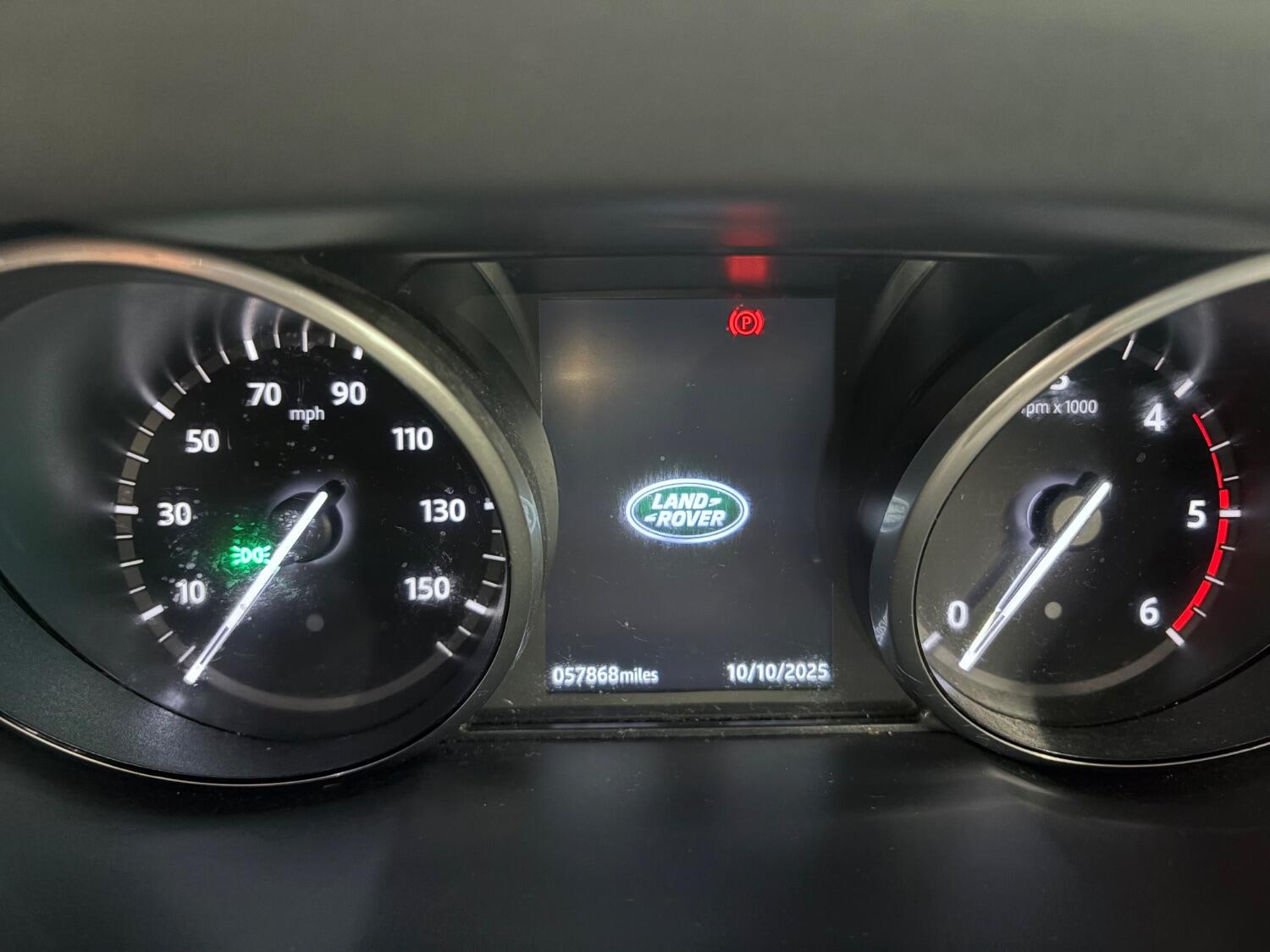 Used Land Rover Discovery Sport 2018 for sale - 76407467: Photo 90