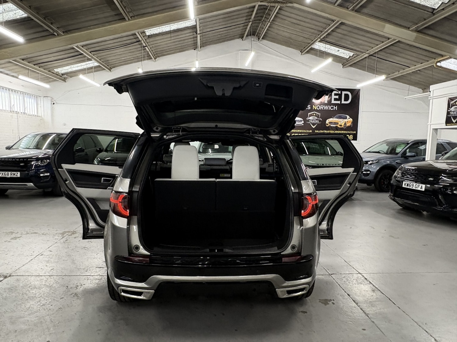 Used Land Rover Discovery Sport 2017 for sale - 78182839: Photo 20