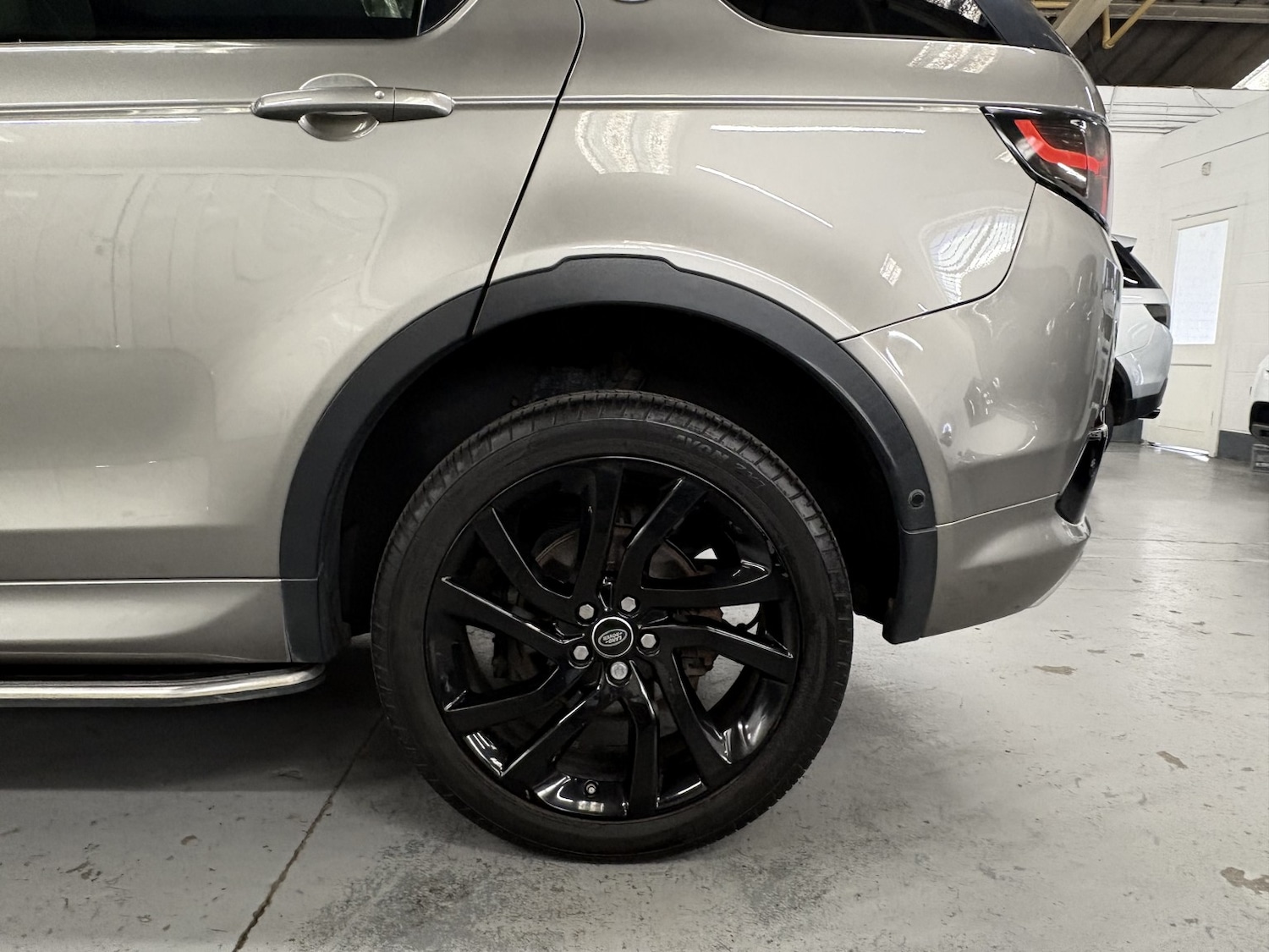 Used Land Rover Discovery Sport 2017 for sale - 78182839: Photo 29