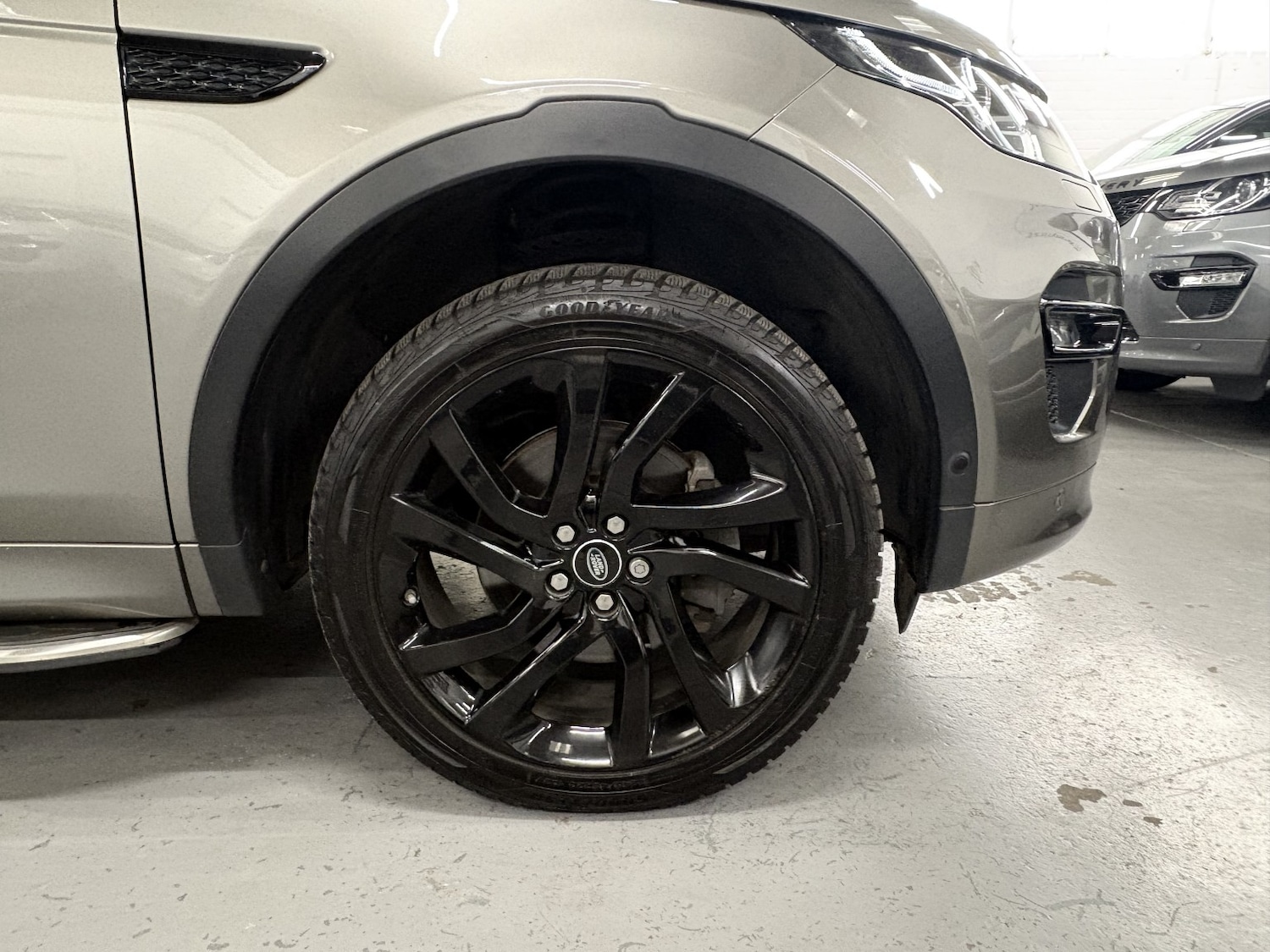 Used Land Rover Discovery Sport 2017 for sale - 78182839: Photo 31