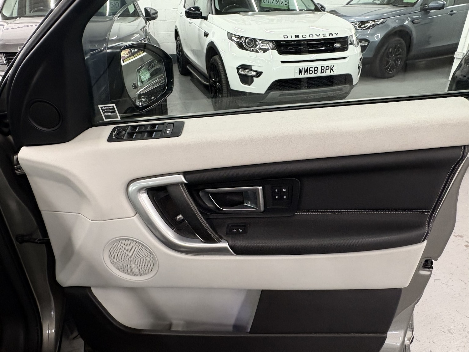 Used Land Rover Discovery Sport 2017 for sale - 78182839: Photo 33
