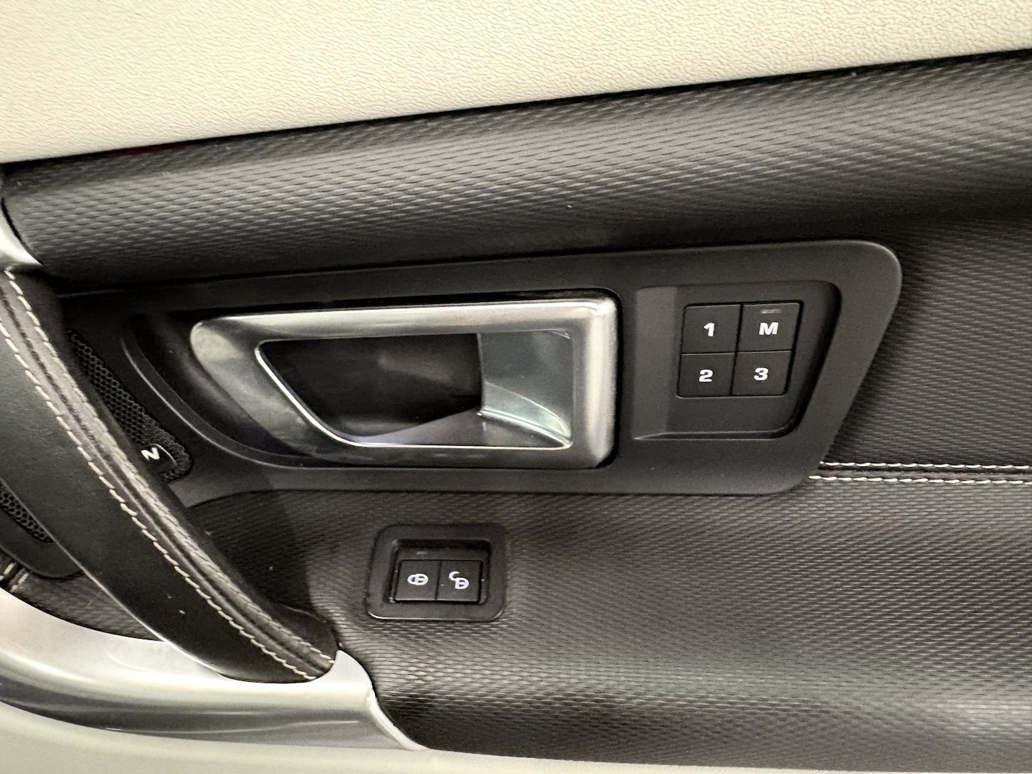 Used Land Rover Discovery Sport 2017 for sale - 78182839: Photo 34