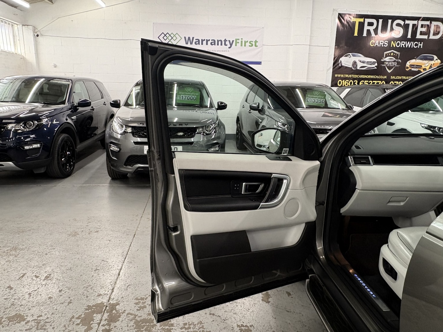 Used Land Rover Discovery Sport 2017 for sale - 78182839: Photo 46