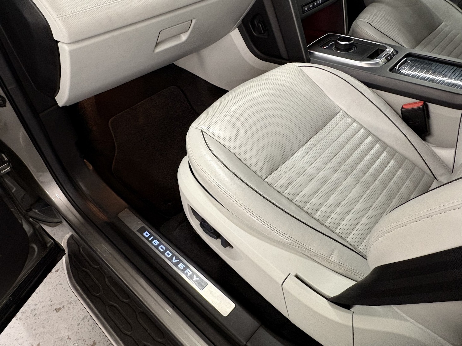 Used Land Rover Discovery Sport 2017 for sale - 78182839: Photo 52