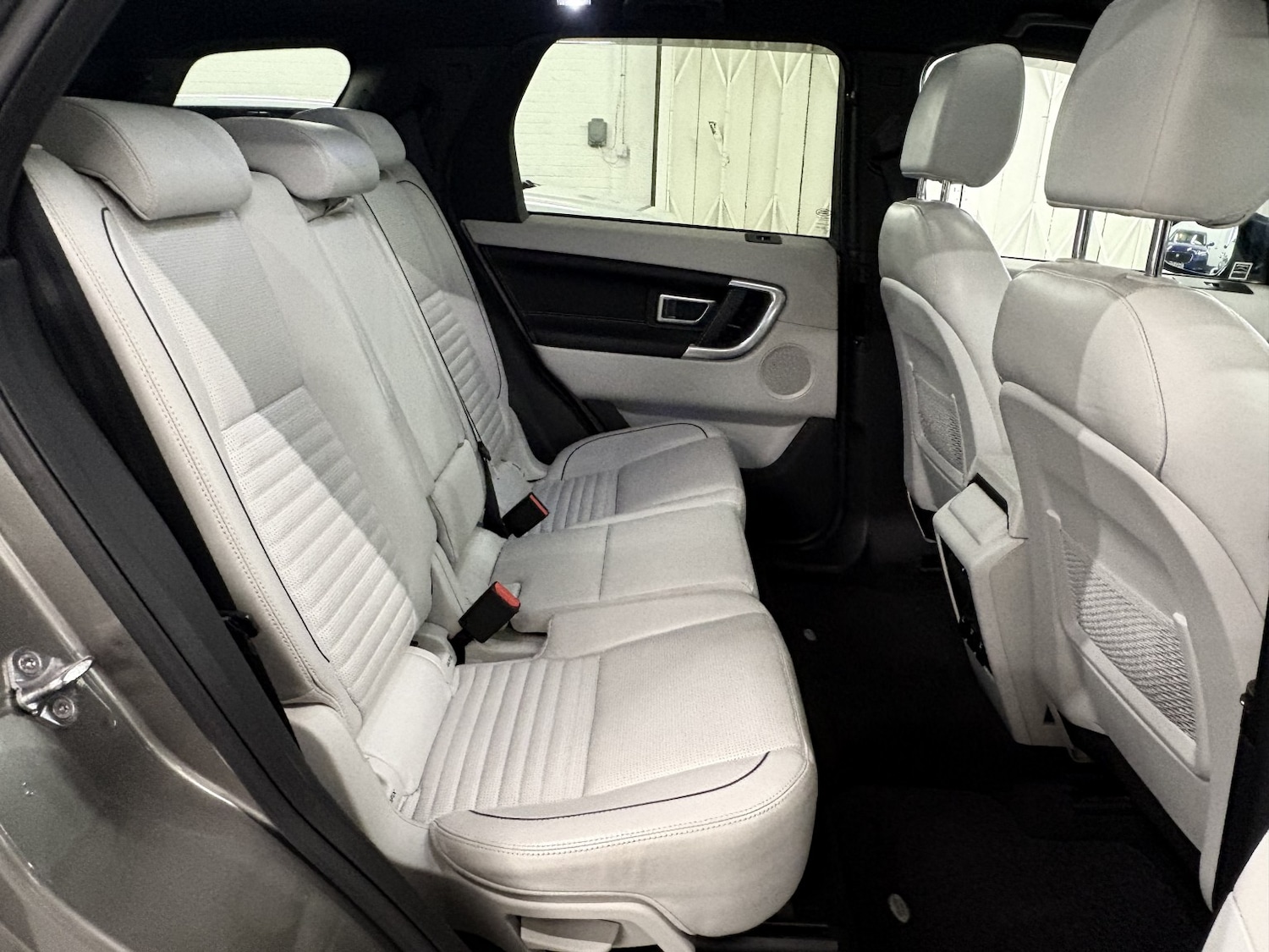 Used Land Rover Discovery Sport 2017 for sale - 78182839: Photo 64