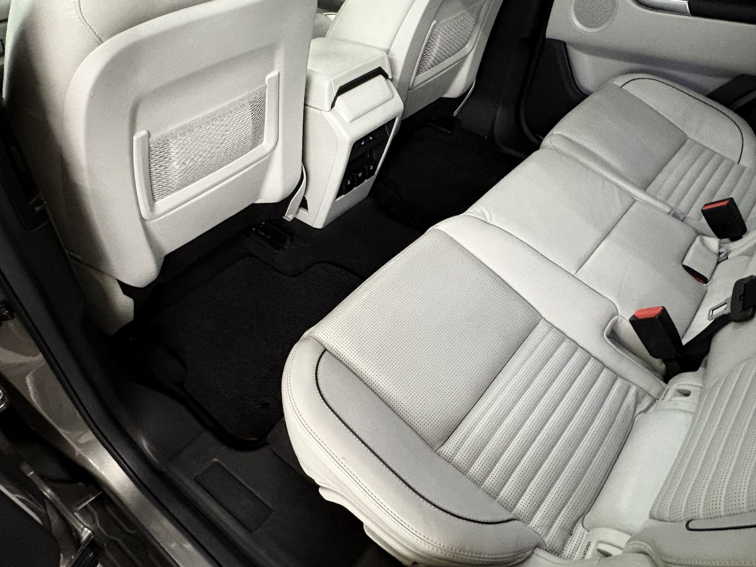 Used Land Rover Discovery Sport 2017 for sale - 78182839: Photo 66