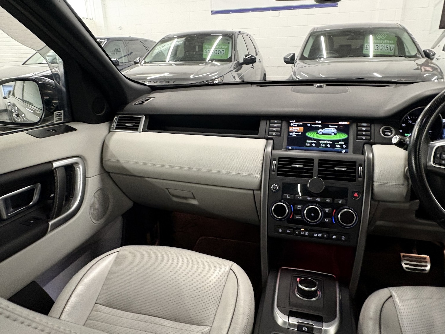 Used Land Rover Discovery Sport 2017 for sale - 78182839: Photo 73