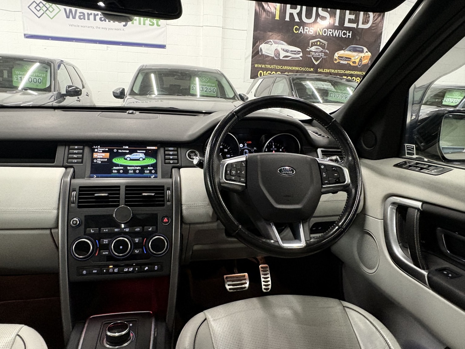 Used Land Rover Discovery Sport 2017 for sale - 78182839: Photo 74