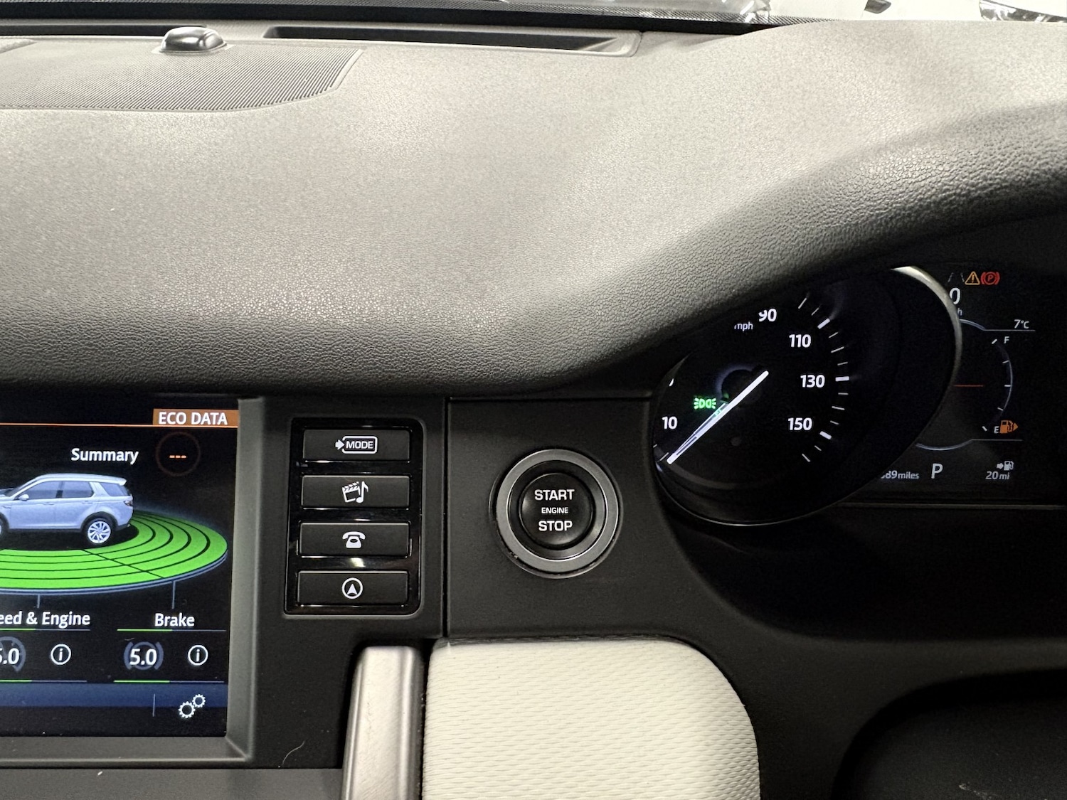 Used Land Rover Discovery Sport 2017 for sale - 78182839: Photo 82