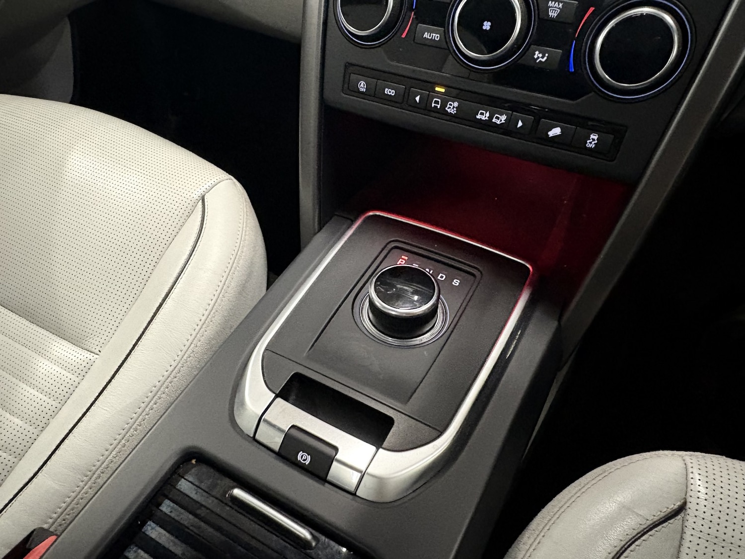 Used Land Rover Discovery Sport 2017 for sale - 78182839: Photo 85