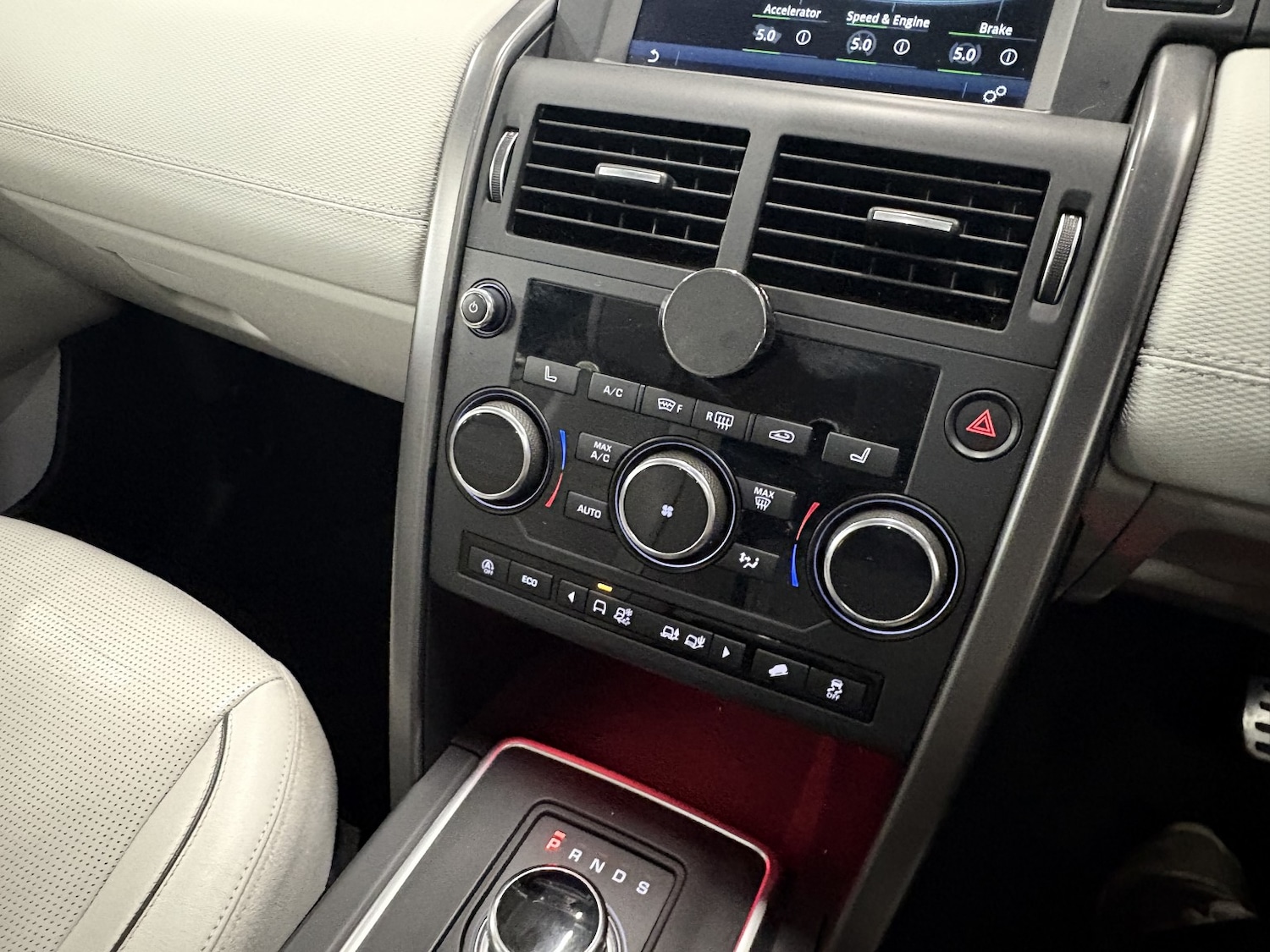 Used Land Rover Discovery Sport 2017 for sale - 78182839: Photo 86