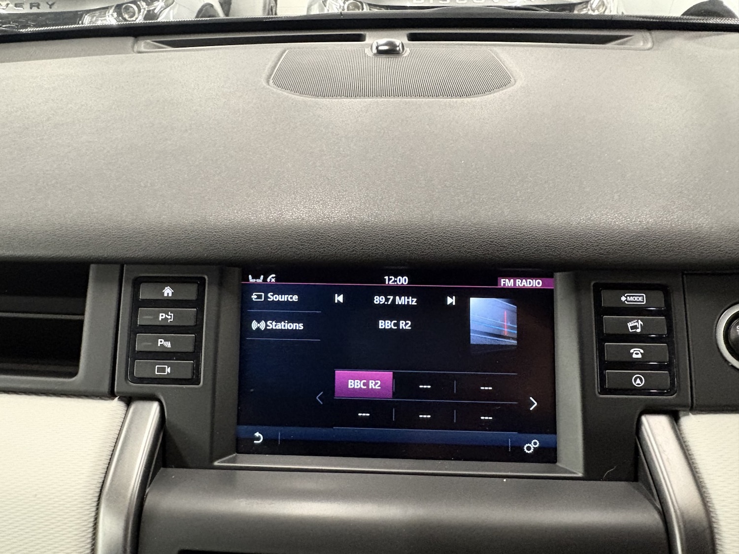 Used Land Rover Discovery Sport 2017 for sale - 78182839: Photo 91