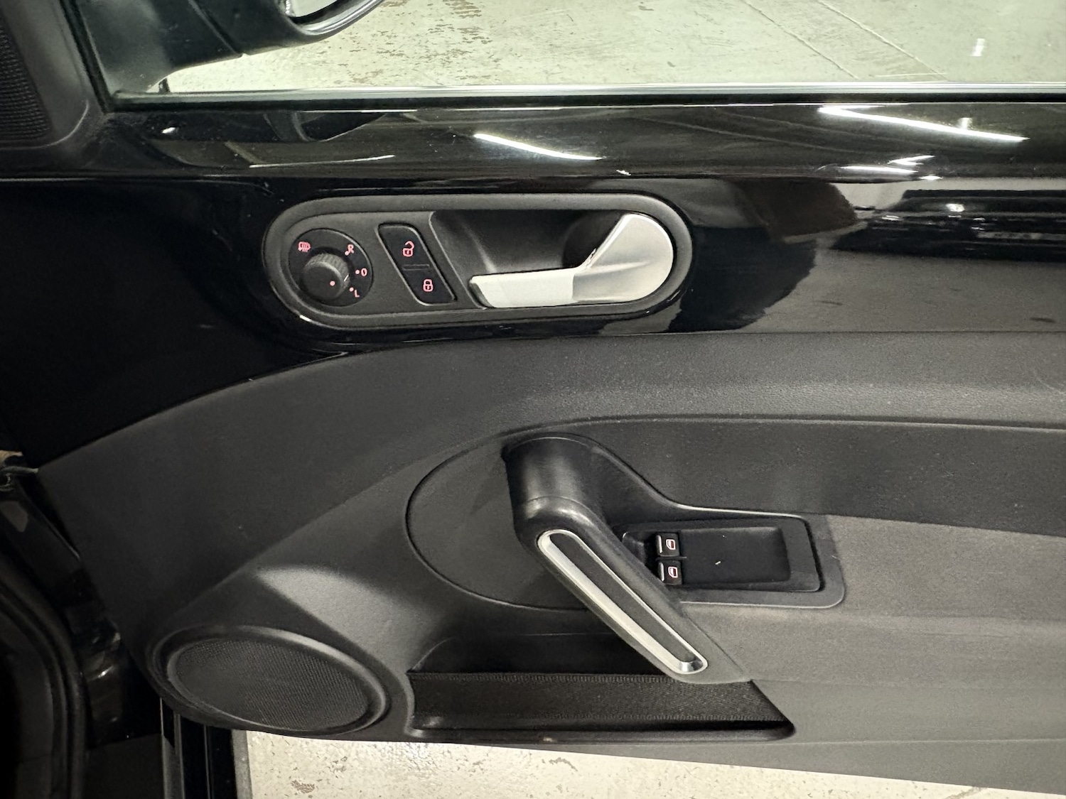 Used Volkswagen Beetle 2013 for sale - 77027892: Photo 25