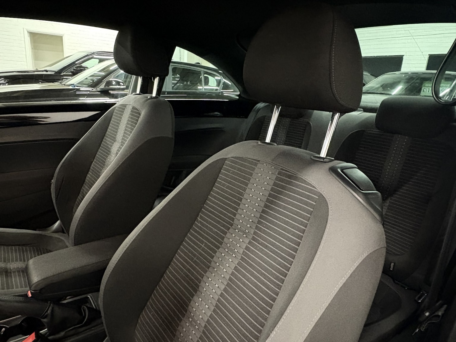 Used Volkswagen Beetle 2013 for sale - 77027892: Photo 34