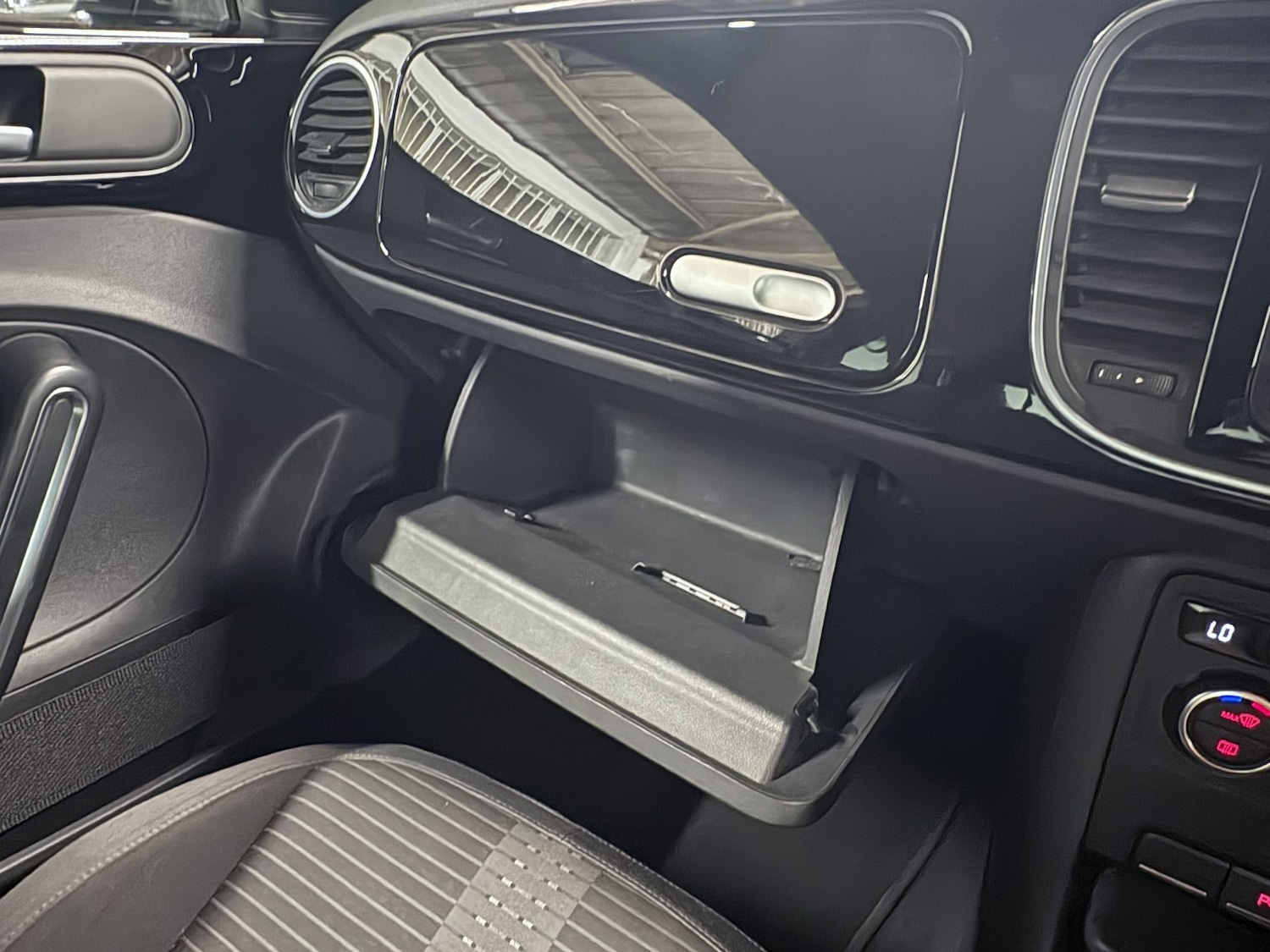 Used Volkswagen Beetle 2013 for sale - 77027892: Photo 63