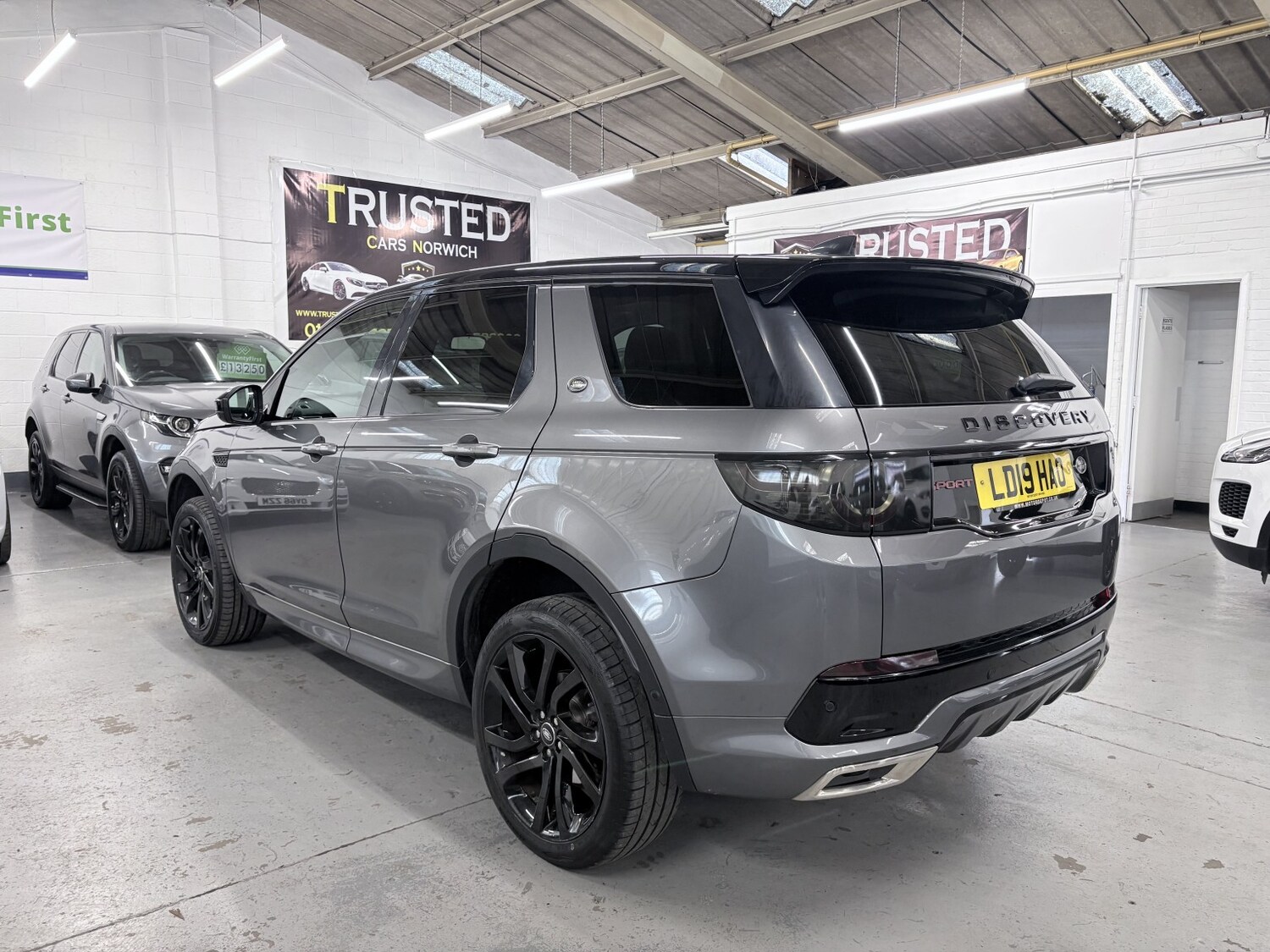 Used Land Rover Discovery Sport 2019 for sale - 77991583: Photo 3