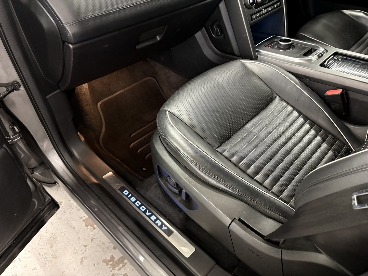 Used Land Rover Discovery Sport 2019 for sale - 77991583: Photo 46