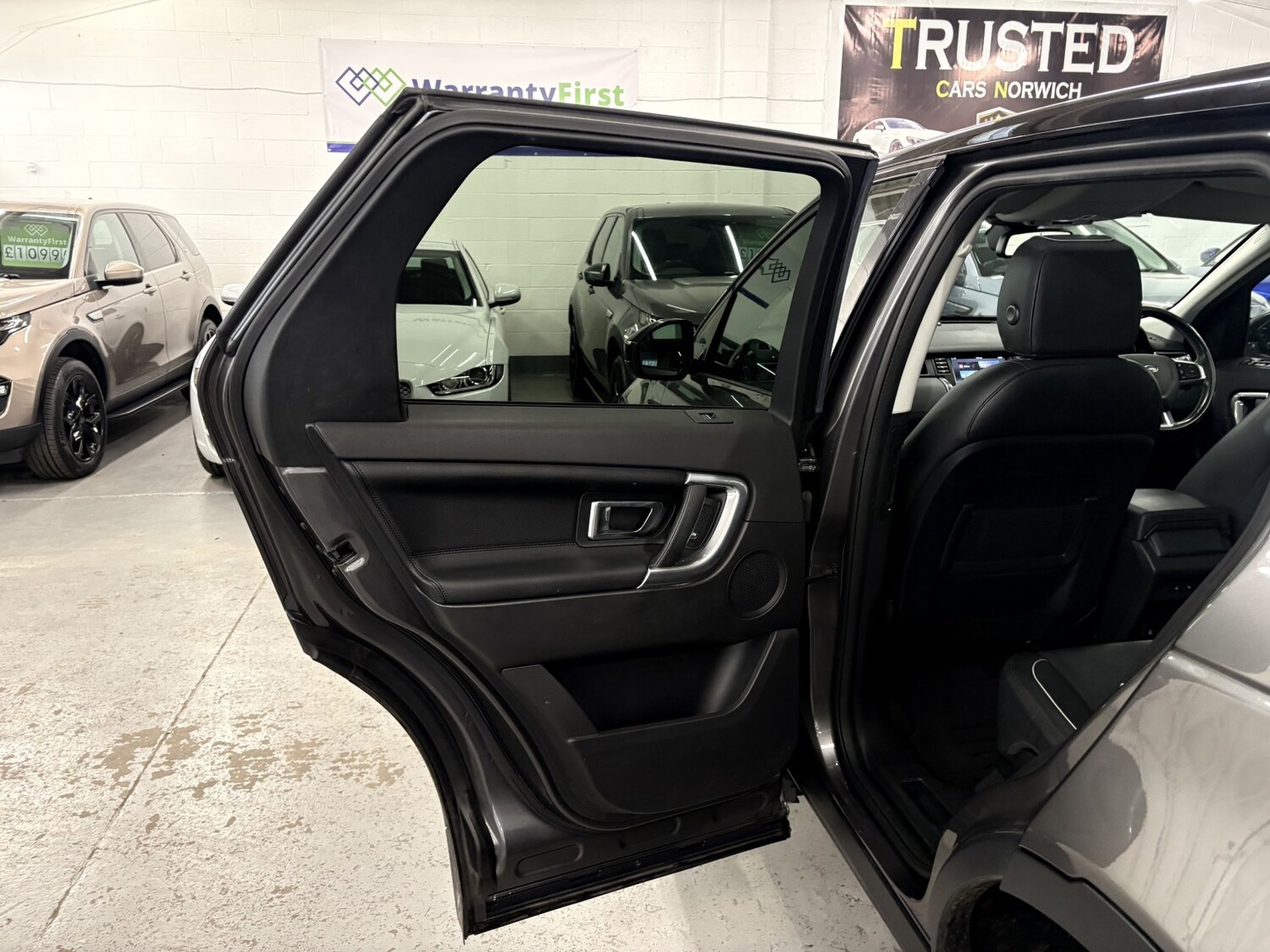 Used Land Rover Discovery Sport 2019 for sale - 77991583: Photo 51