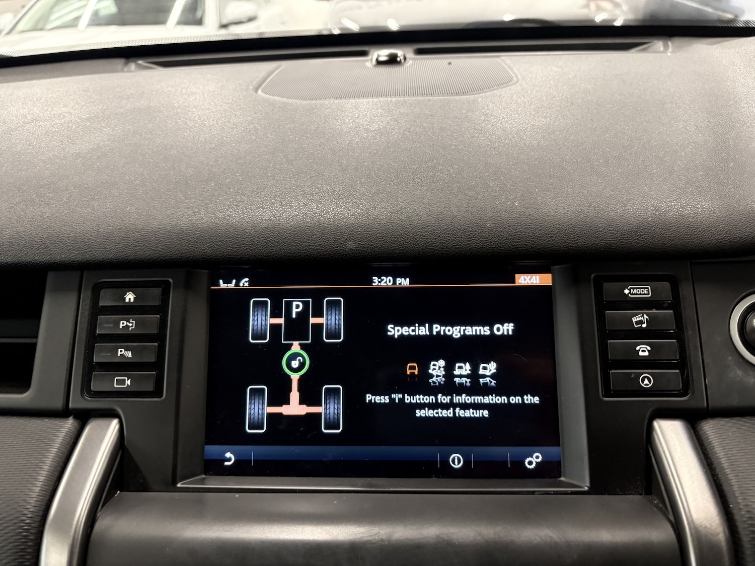 Used Land Rover Discovery Sport 2019 for sale - 77991583: Photo 90