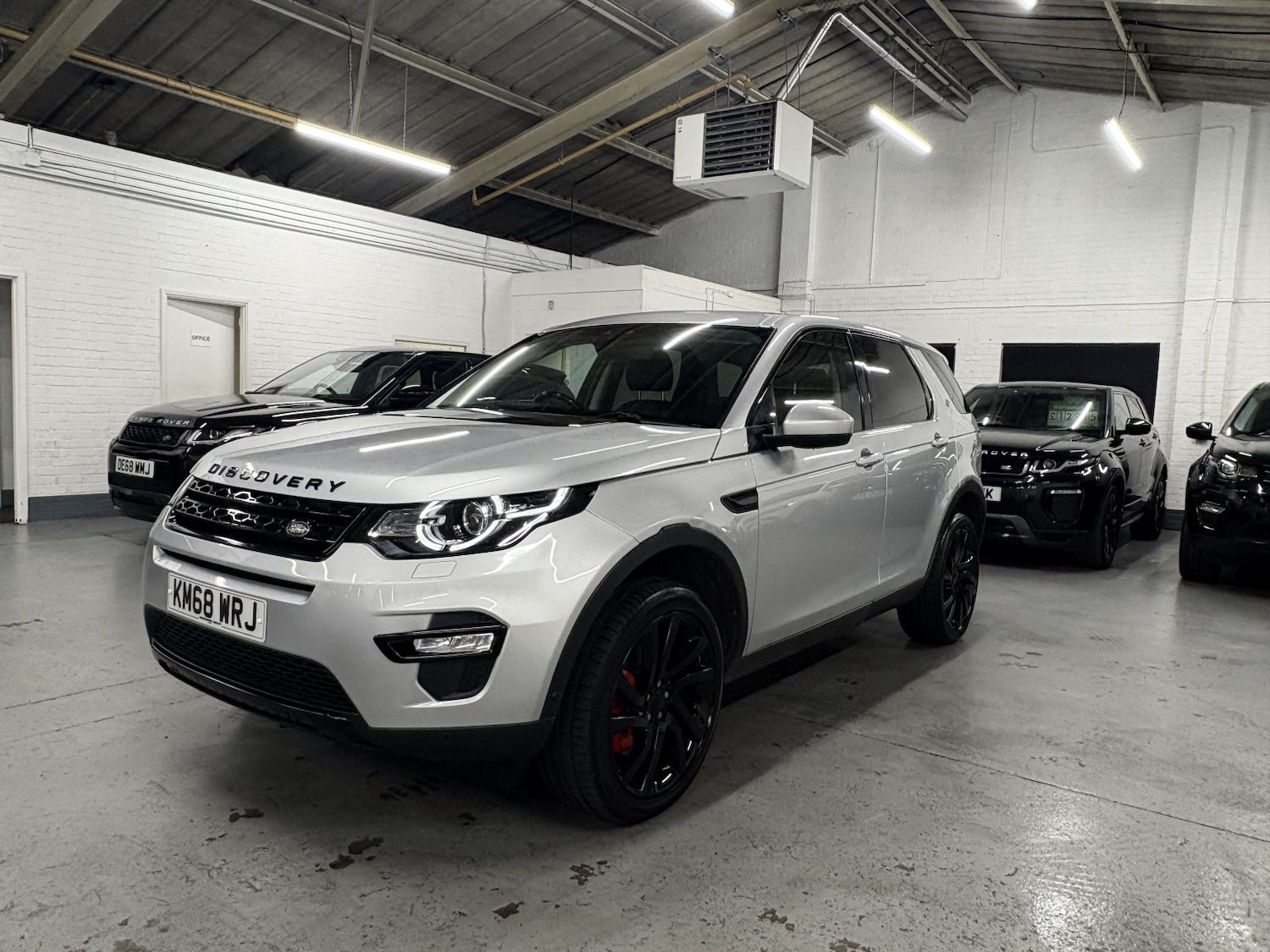 Used Land Rover Discovery Sport 2018 for sale - 77296799: Photo 1