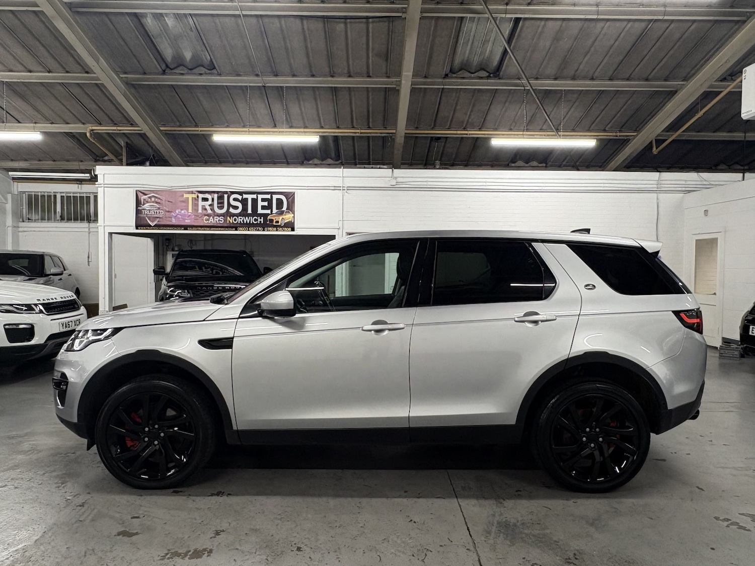Used Land Rover Discovery Sport 2018 for sale - 77296799: Photo 13