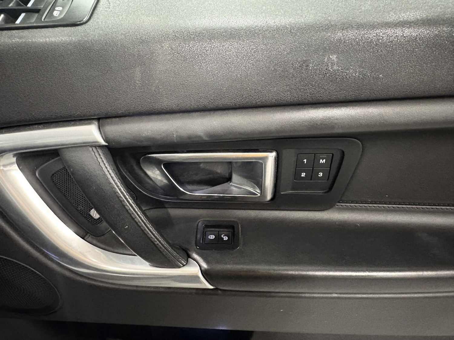 Used Land Rover Discovery Sport 2018 for sale - 77296799: Photo 43