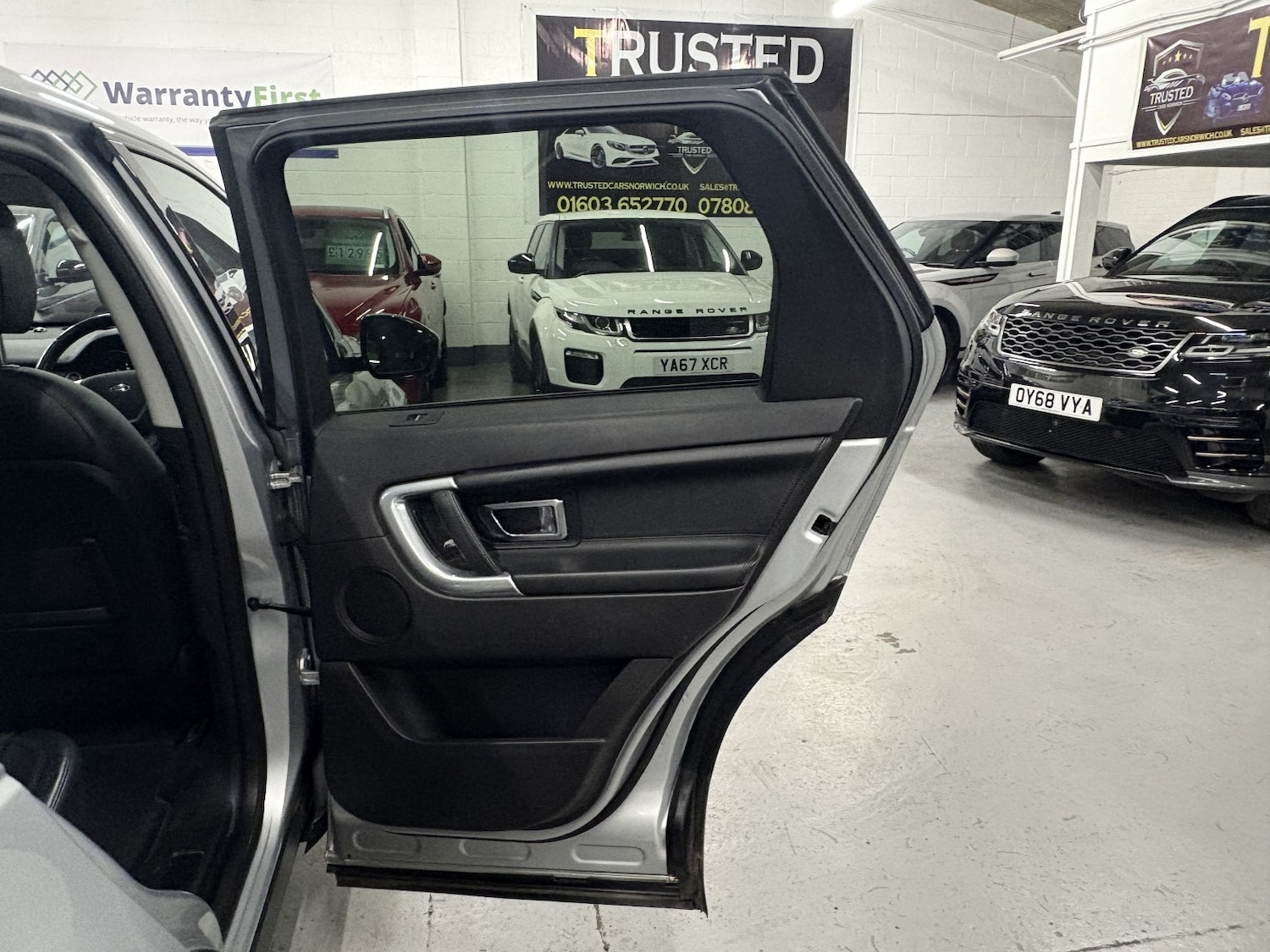 Used Land Rover Discovery Sport 2018 for sale - 77296799: Photo 67