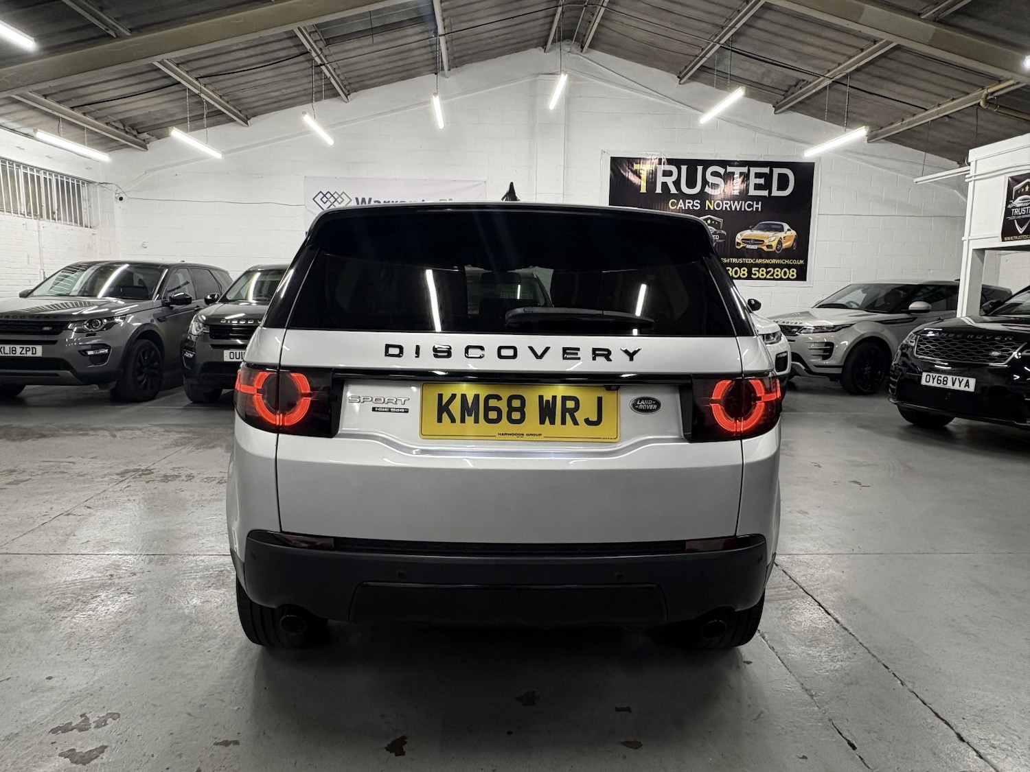 Used Land Rover Discovery Sport 2018 for sale - 77296799: Photo 9