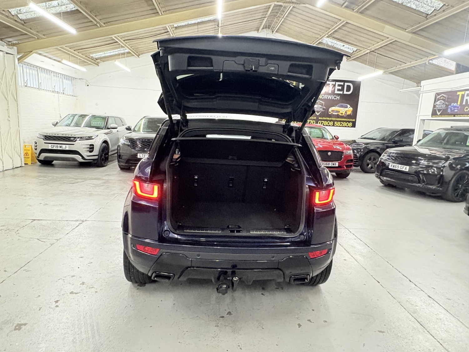 Used Land Rover Range Rover Evoque 2019 for sale - 77595382: Photo 17