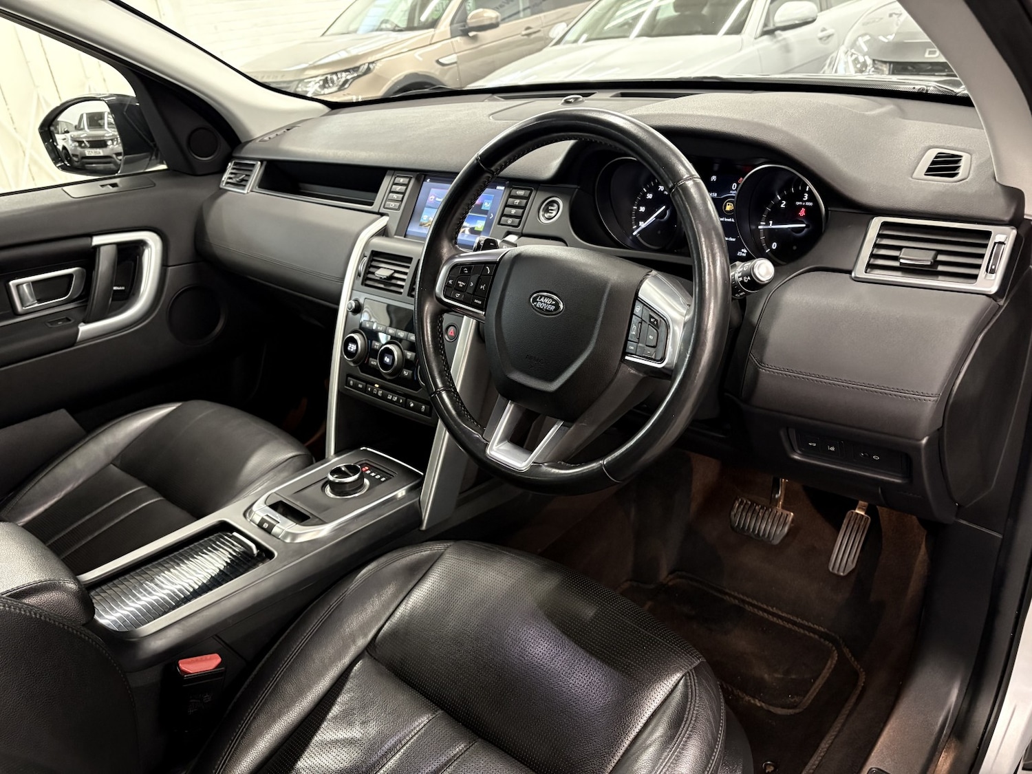 Used Land Rover Discovery Sport 2018 for sale - 77991582: Photo 31