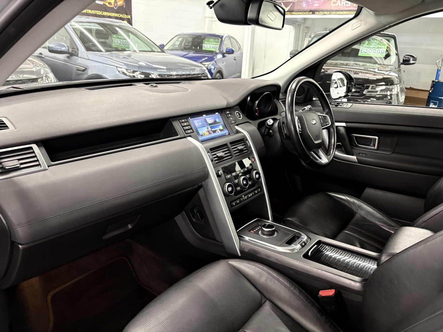 Used Land Rover Discovery Sport 2018 for sale - 77991582: Photo 40