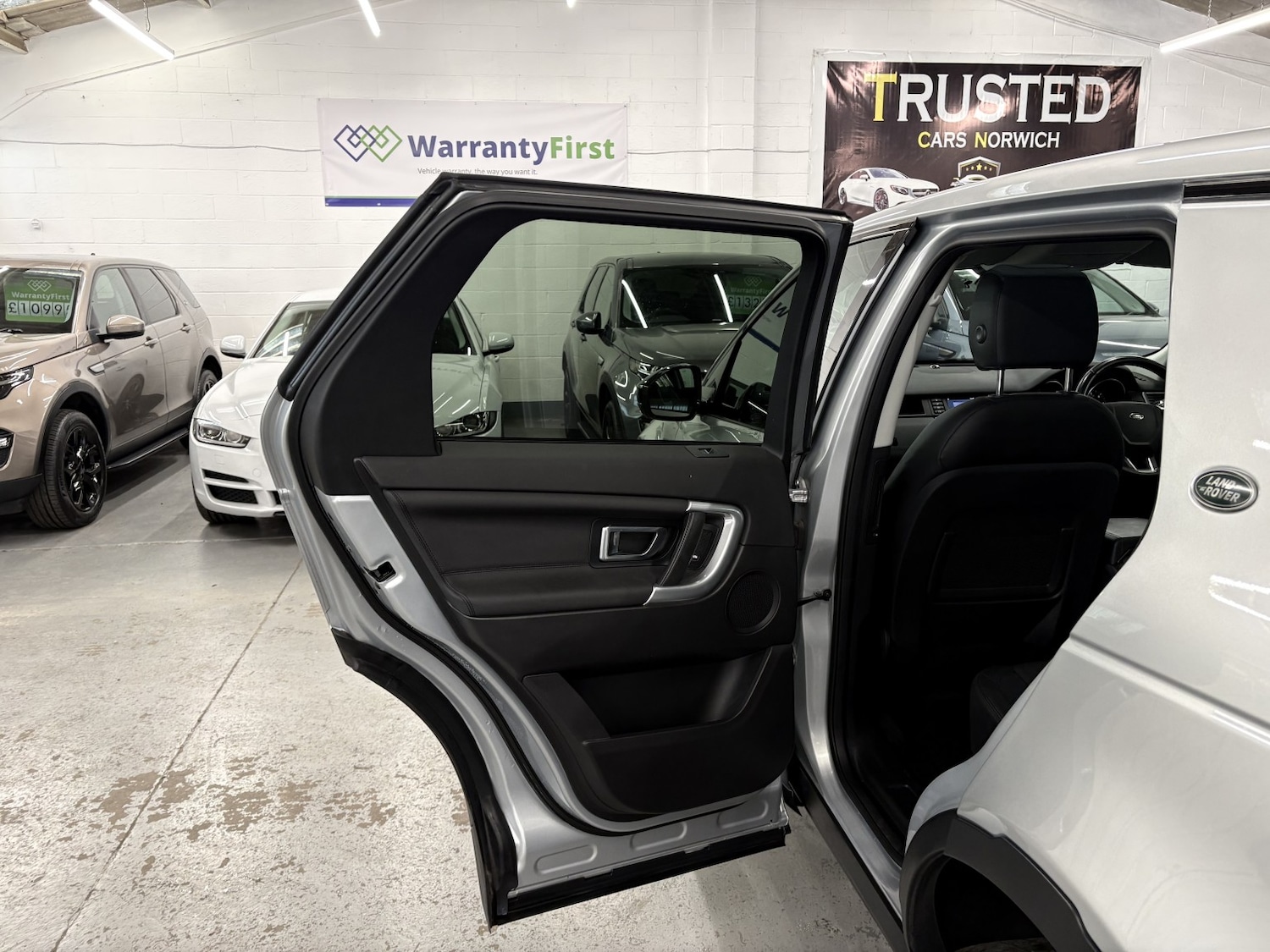 Used Land Rover Discovery Sport 2018 for sale - 77991582: Photo 44