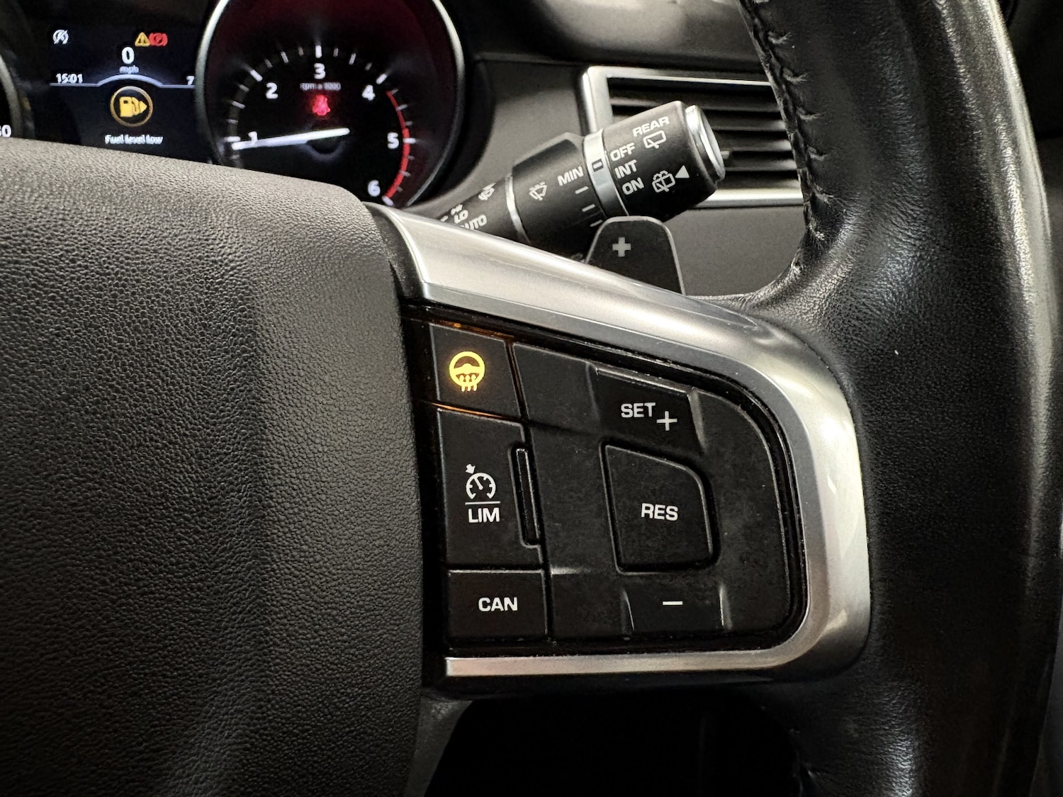 Used Land Rover Discovery Sport 2018 for sale - 77991582: Photo 59