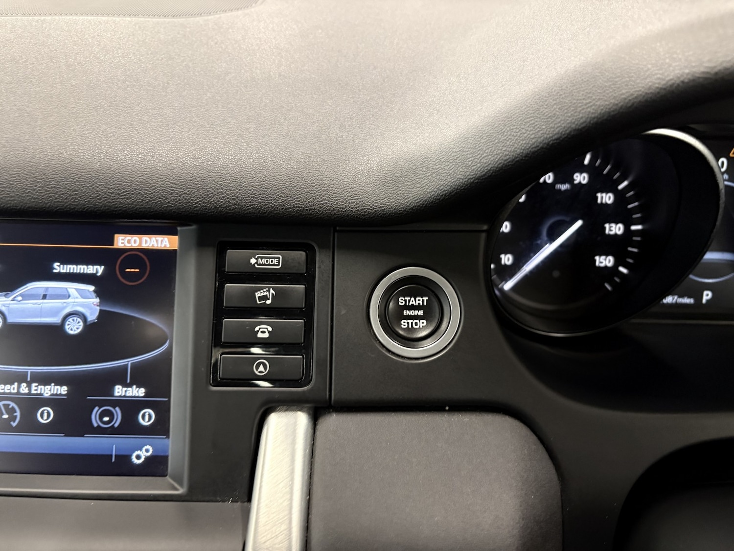 Used Land Rover Discovery Sport 2018 for sale - 77991582: Photo 62