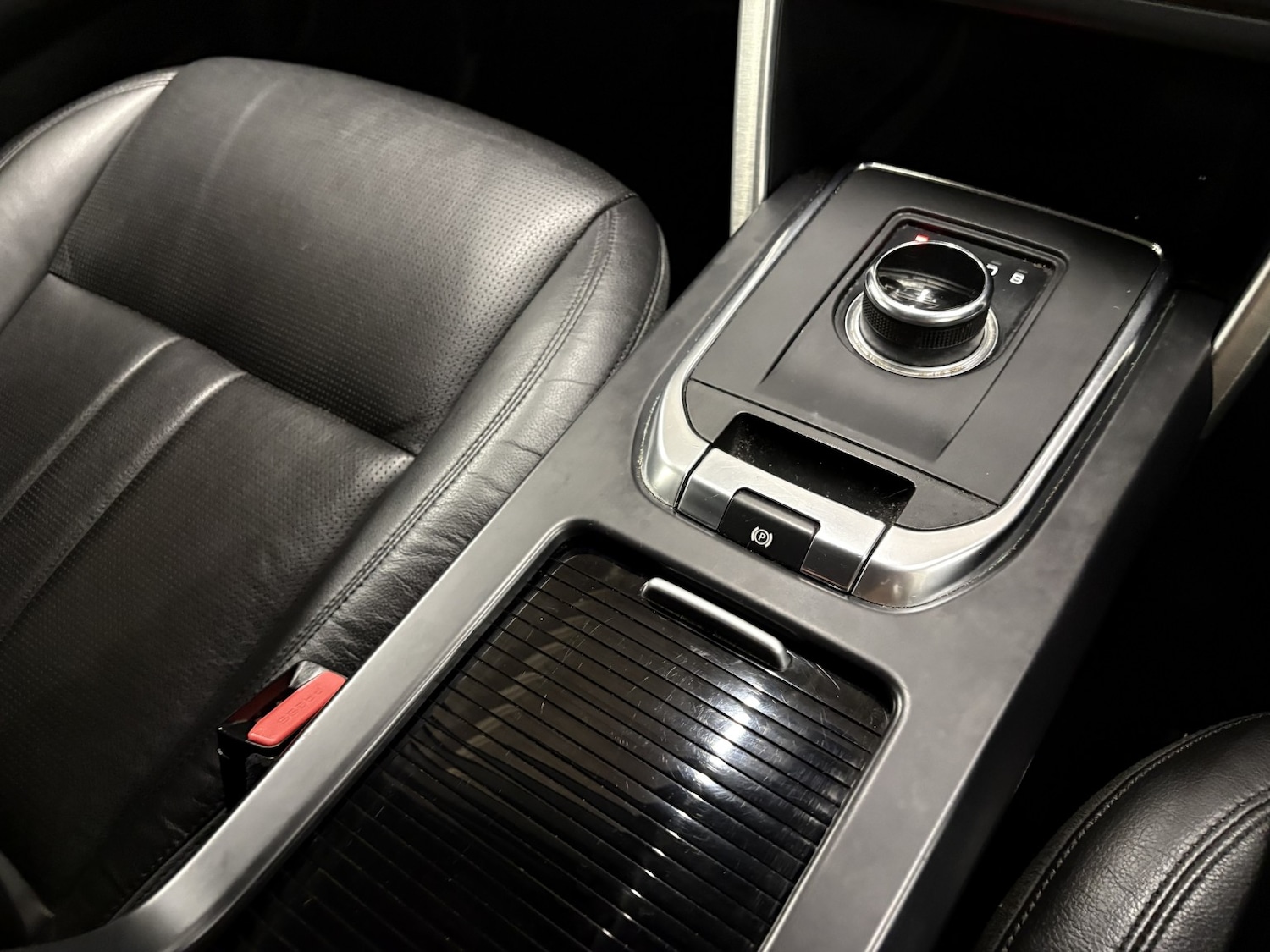 Used Land Rover Discovery Sport 2018 for sale - 77991582: Photo 64